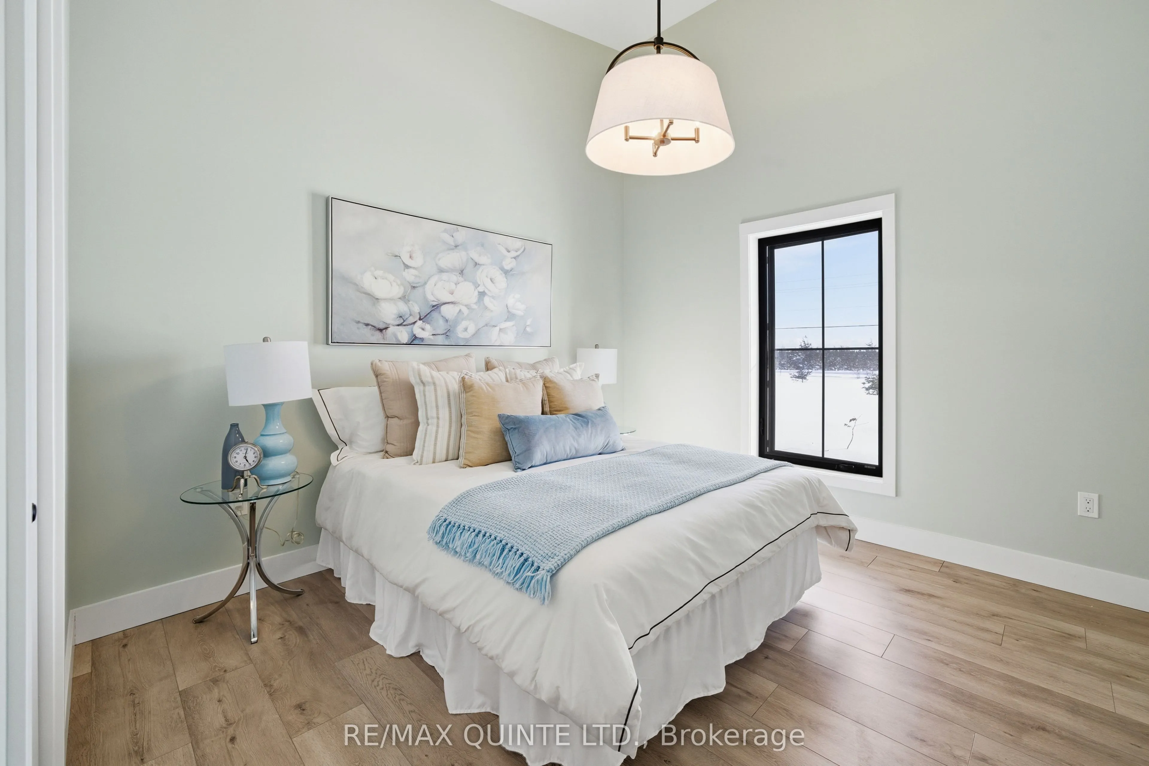 225 Mitchells Crossroad