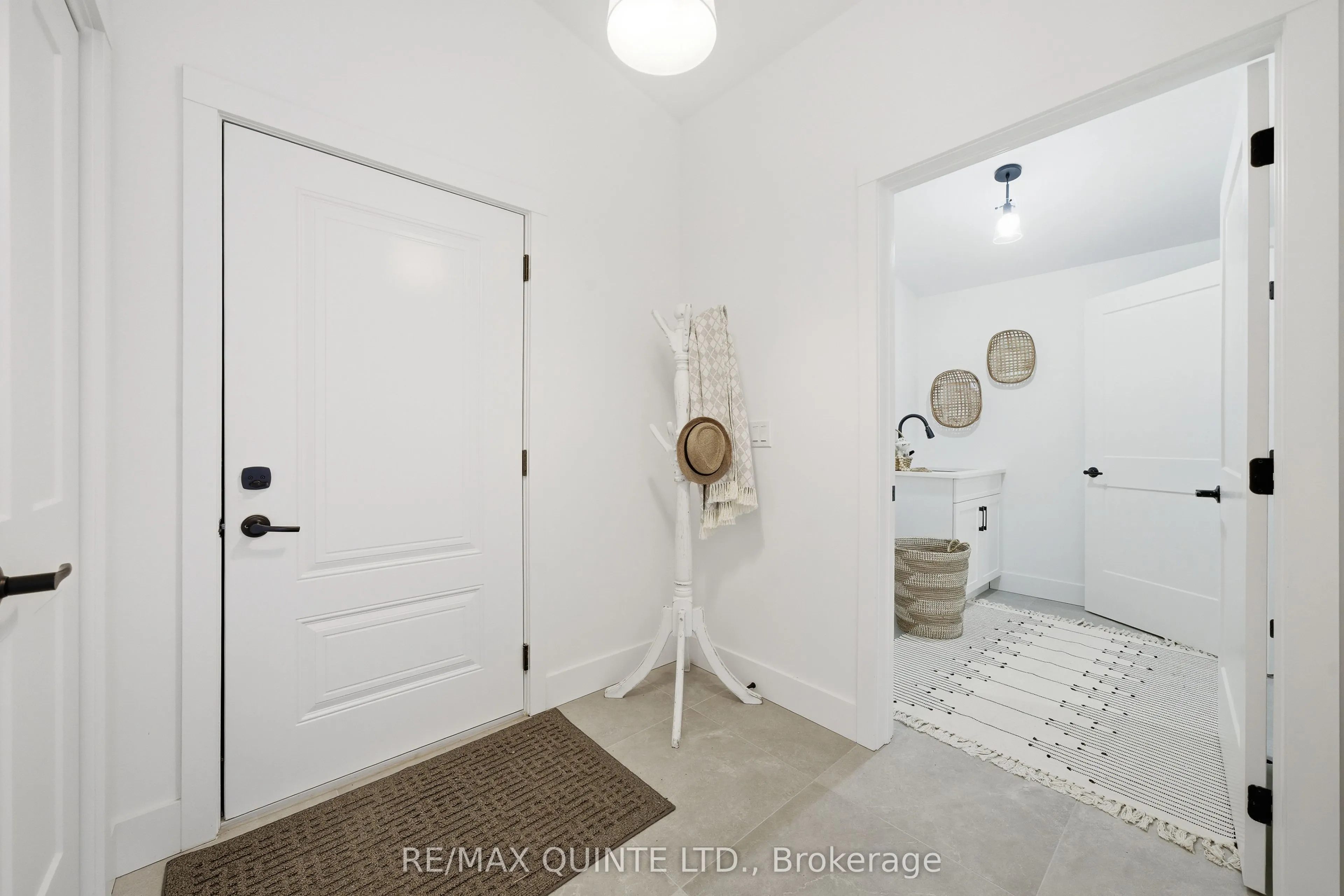 225 Mitchells Crossroad