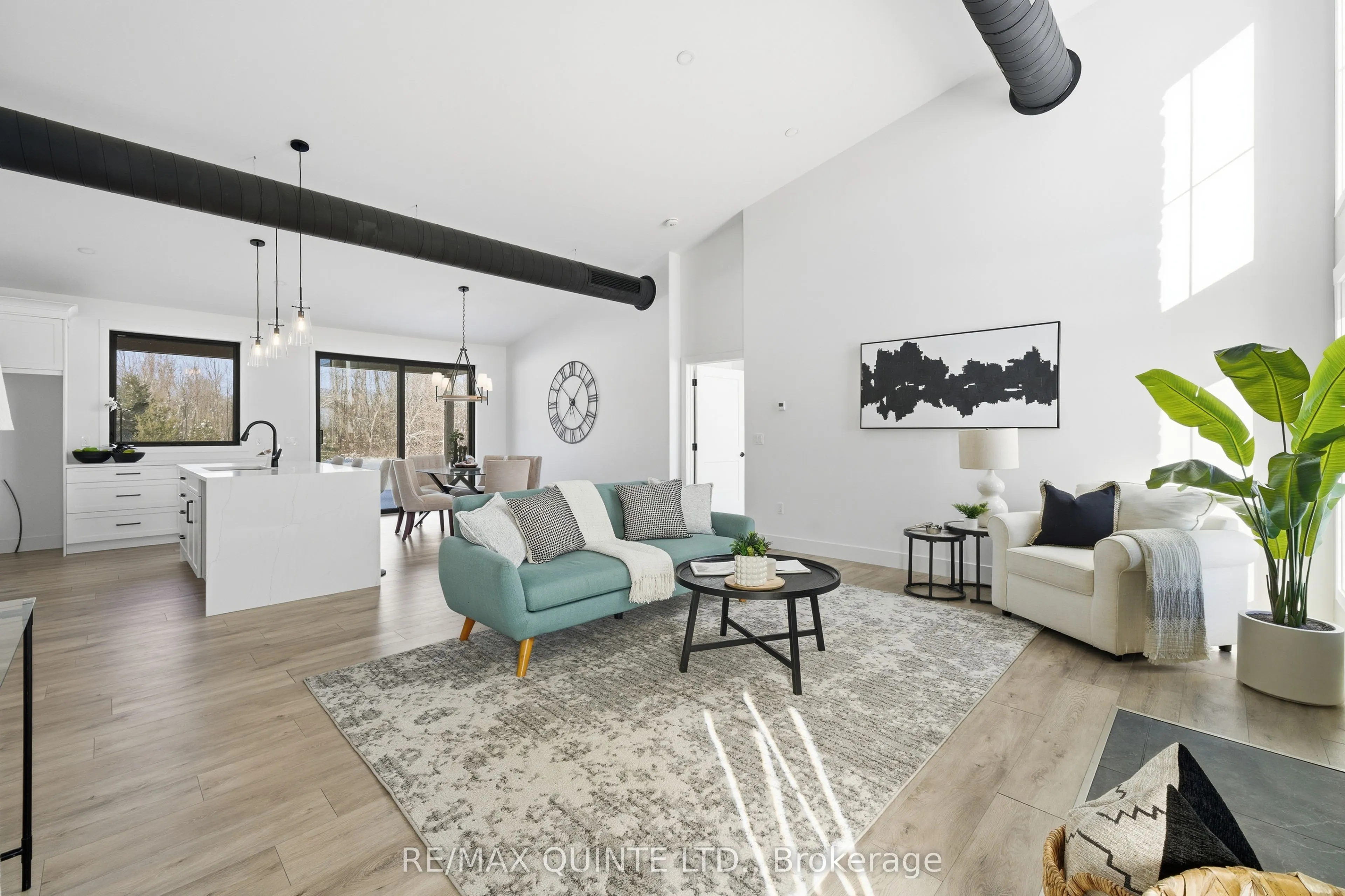 225 Mitchells Crossroad