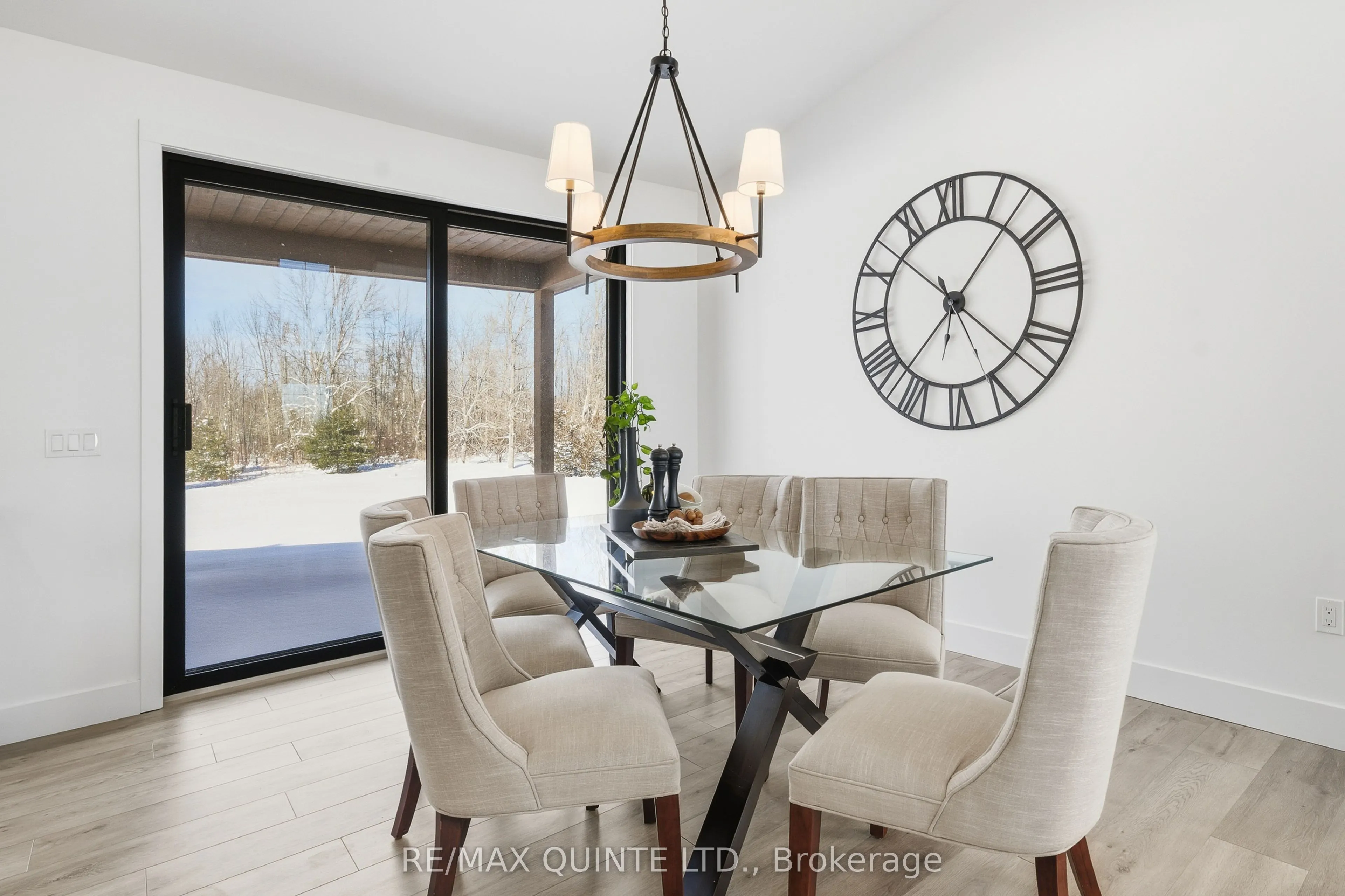 225 Mitchells Crossroad