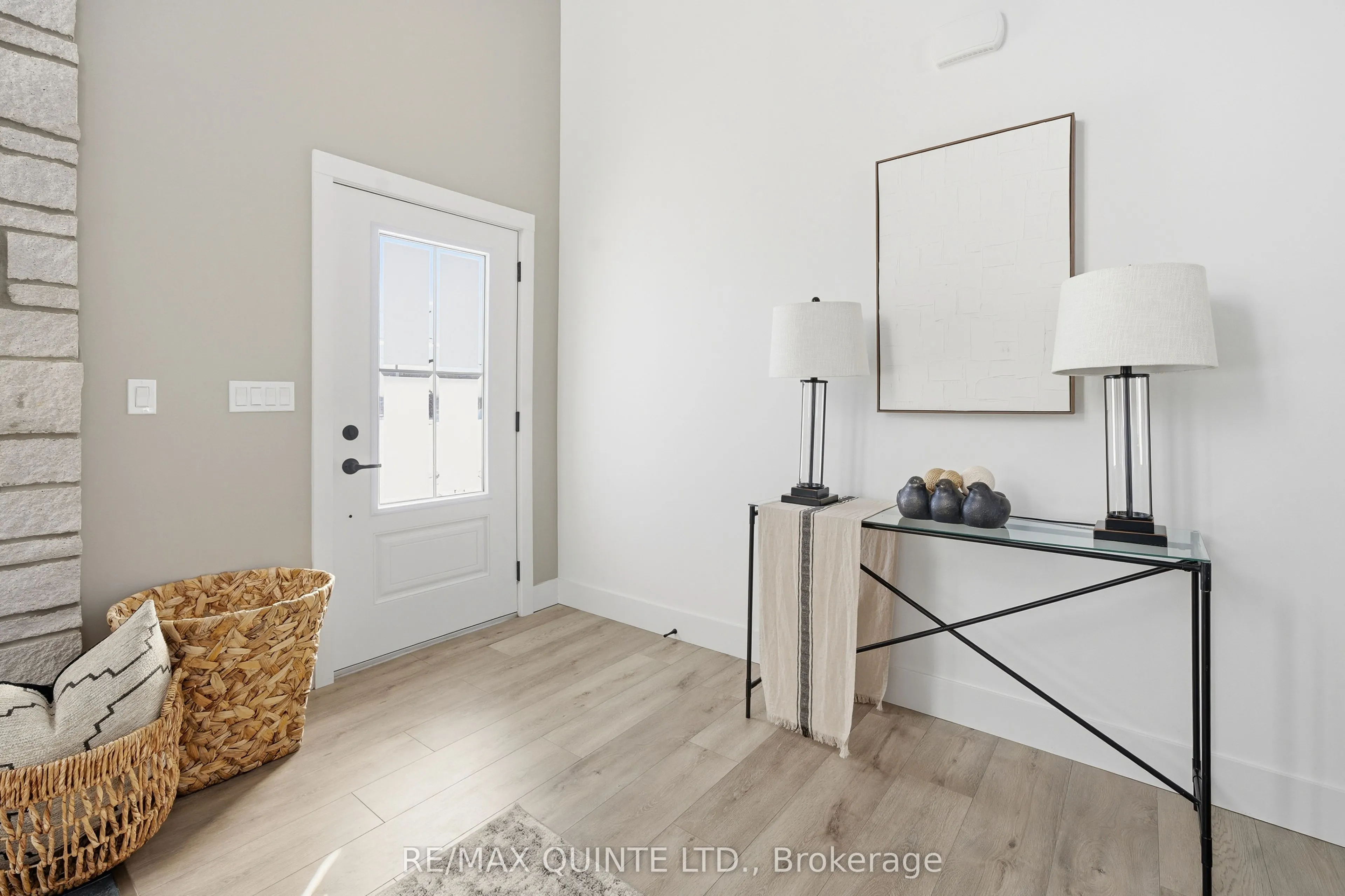 225 Mitchells Crossroad