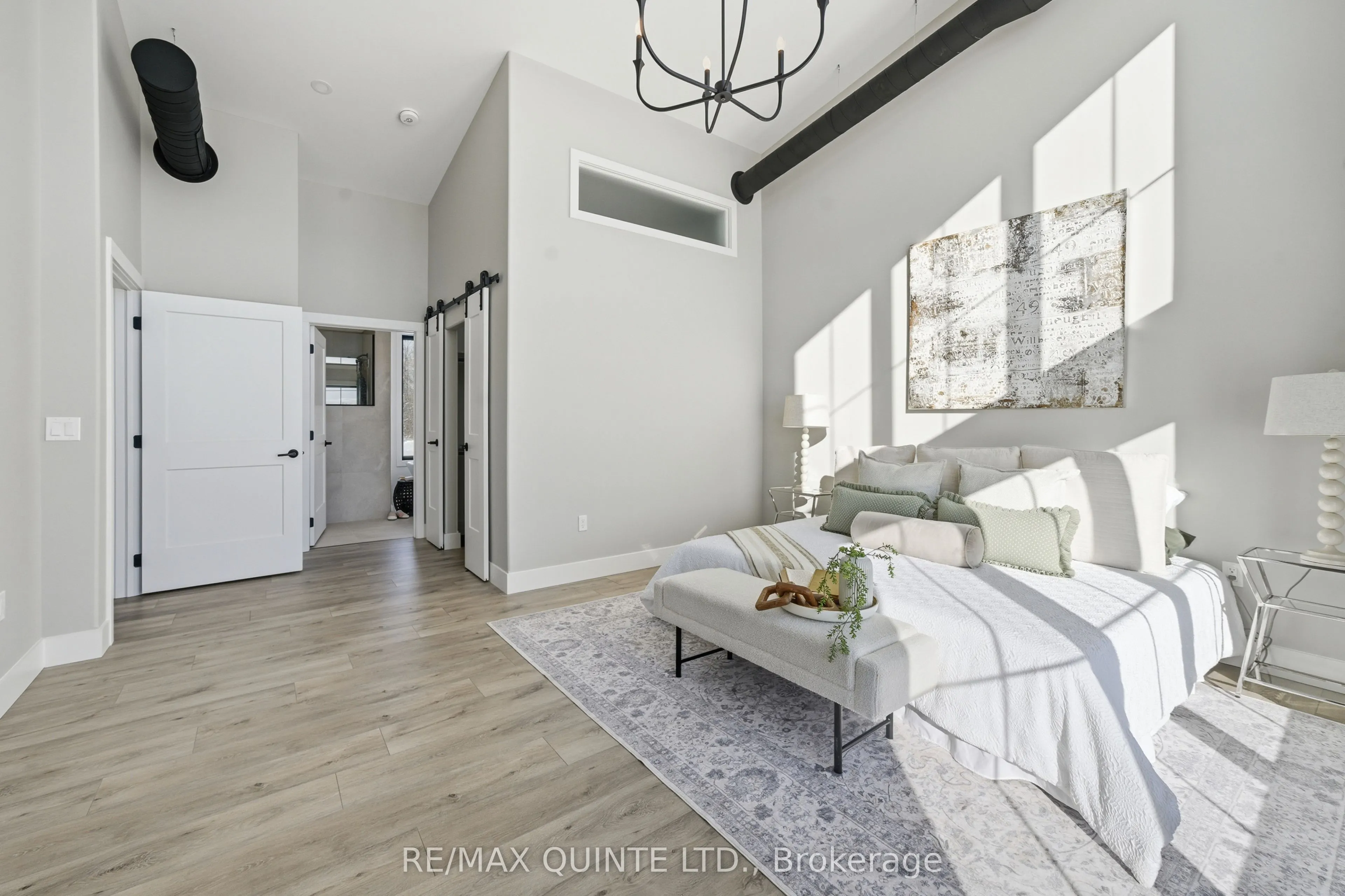 225 Mitchells Crossroad