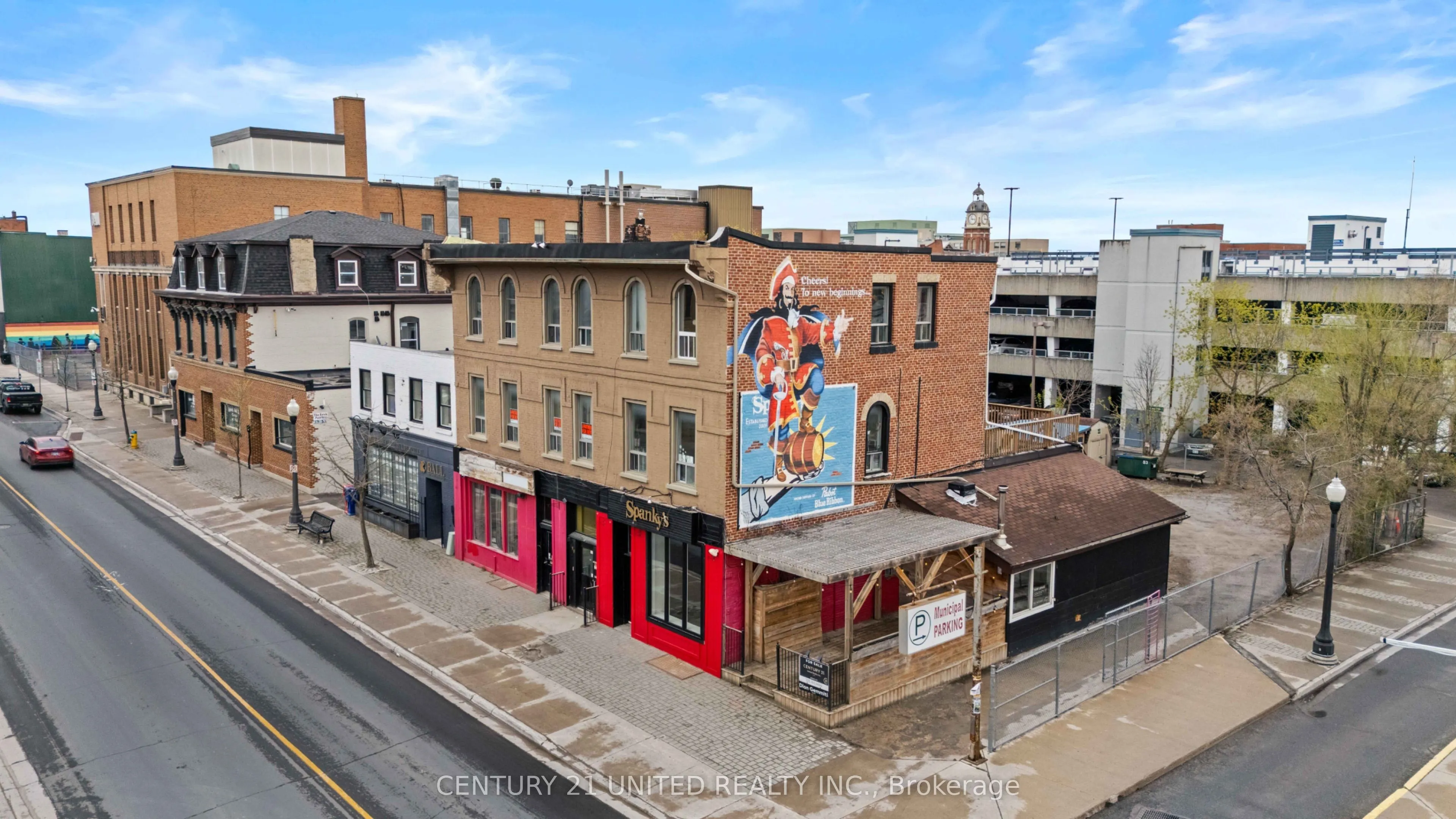 197 Hunter Street W