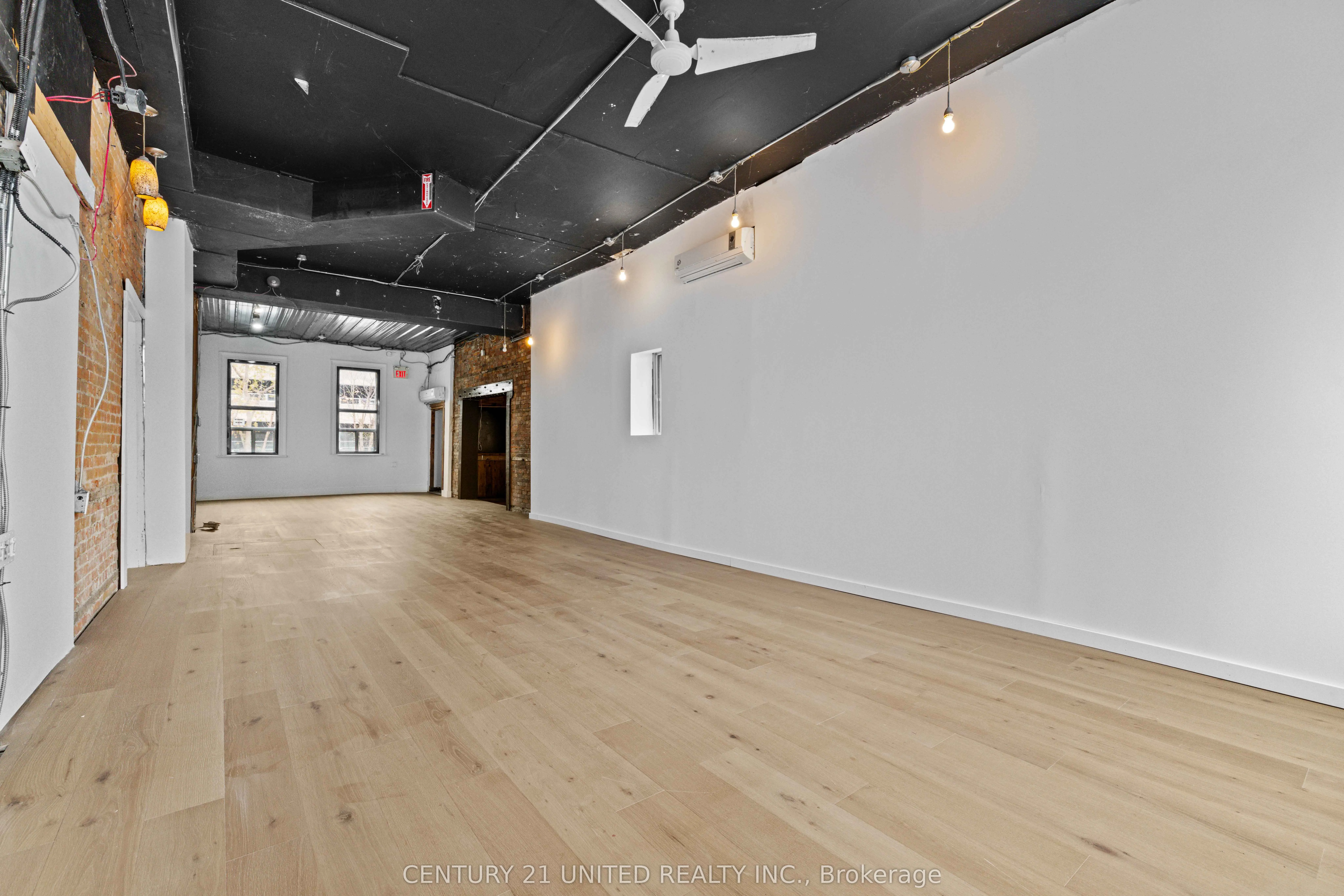 197 Hunter Street W