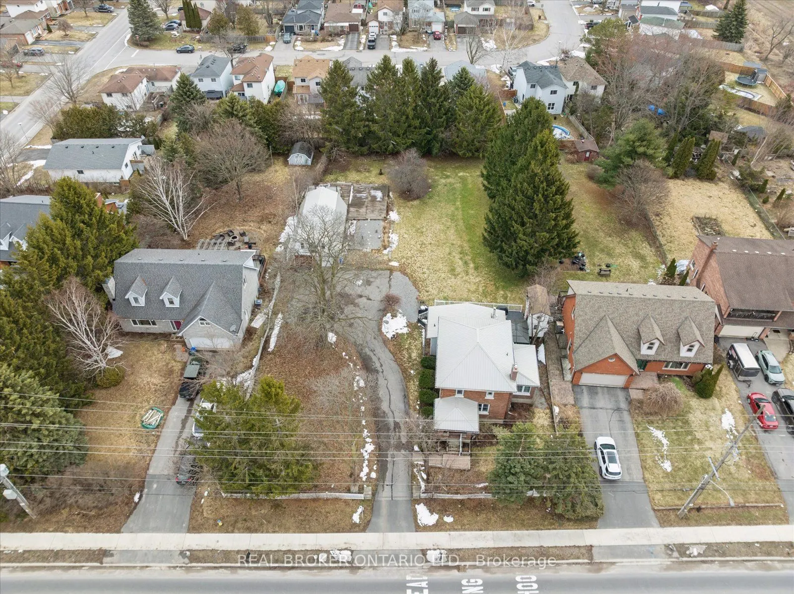 89 Rose Glen Road N
