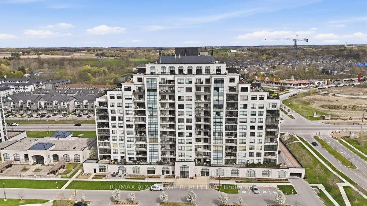 240 Villagewalk Boulevard #204