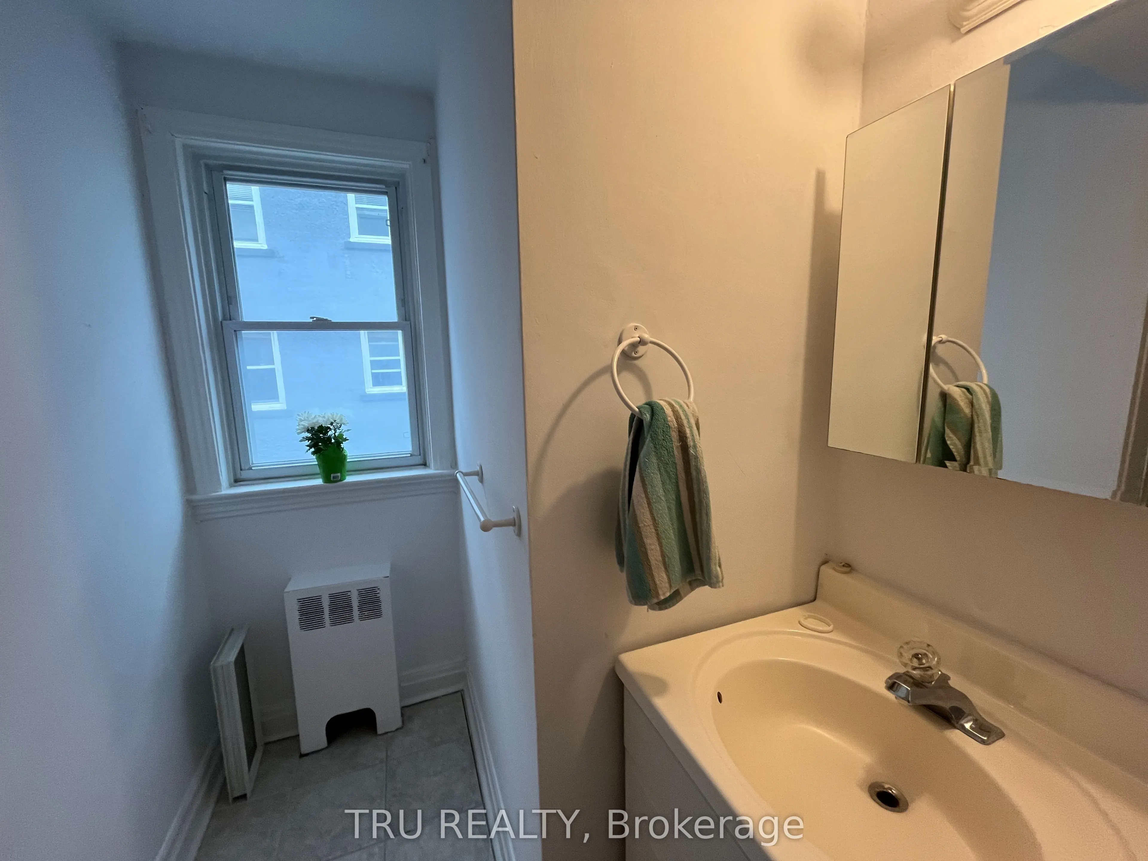 384 Blake Boulevard #3