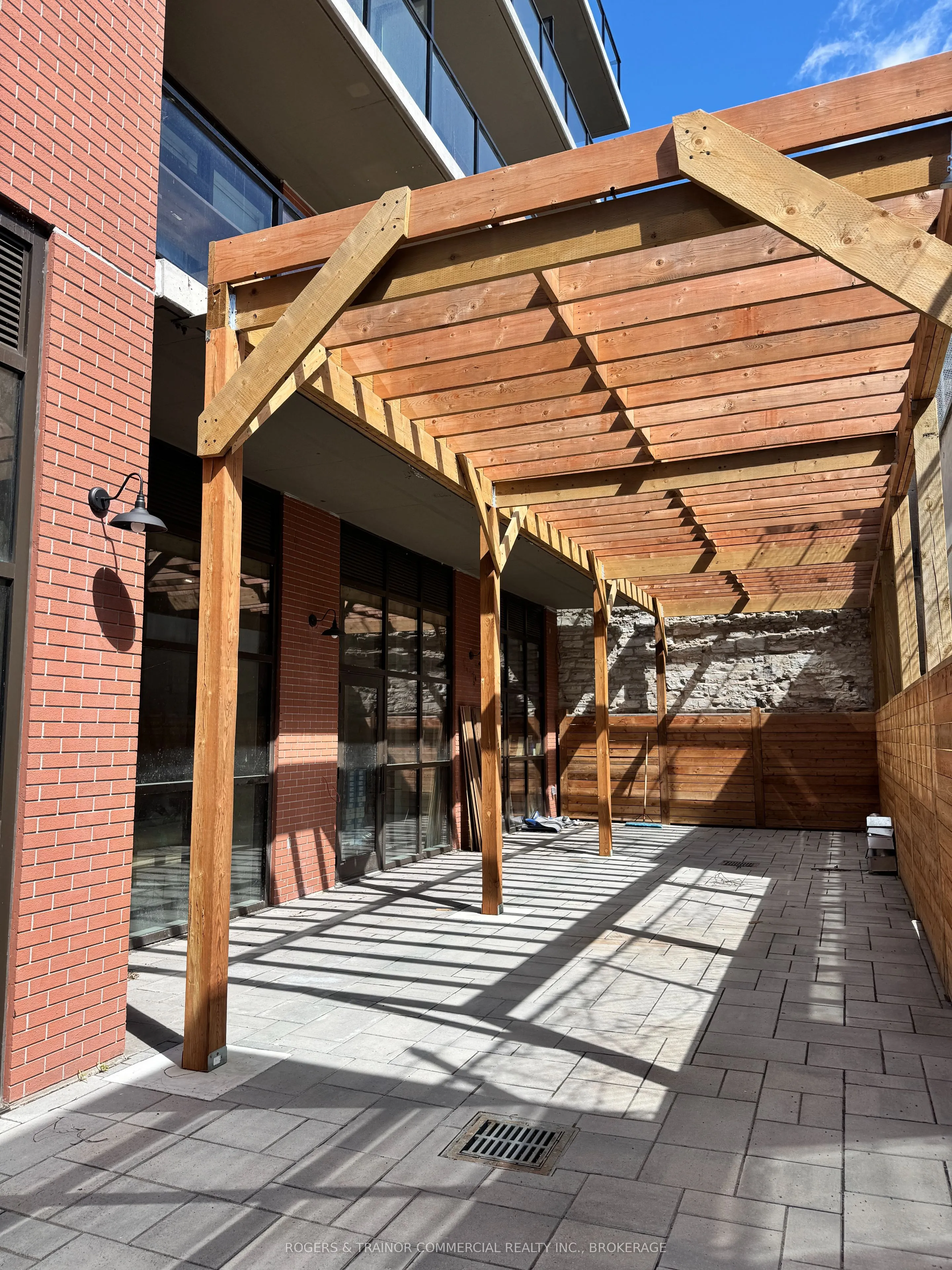 223 PRINCESS Street #102B