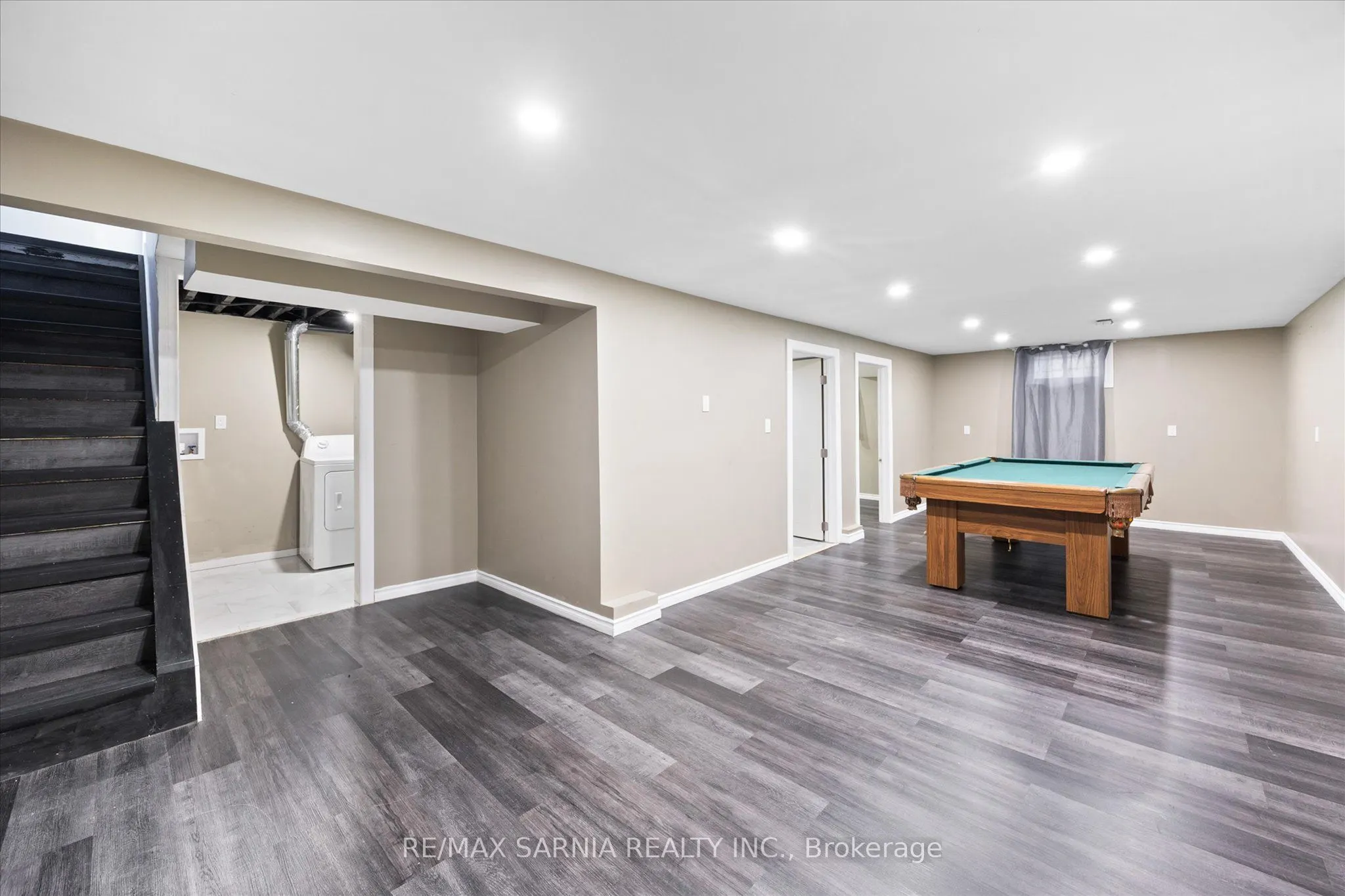 1515 Tourangeau Road