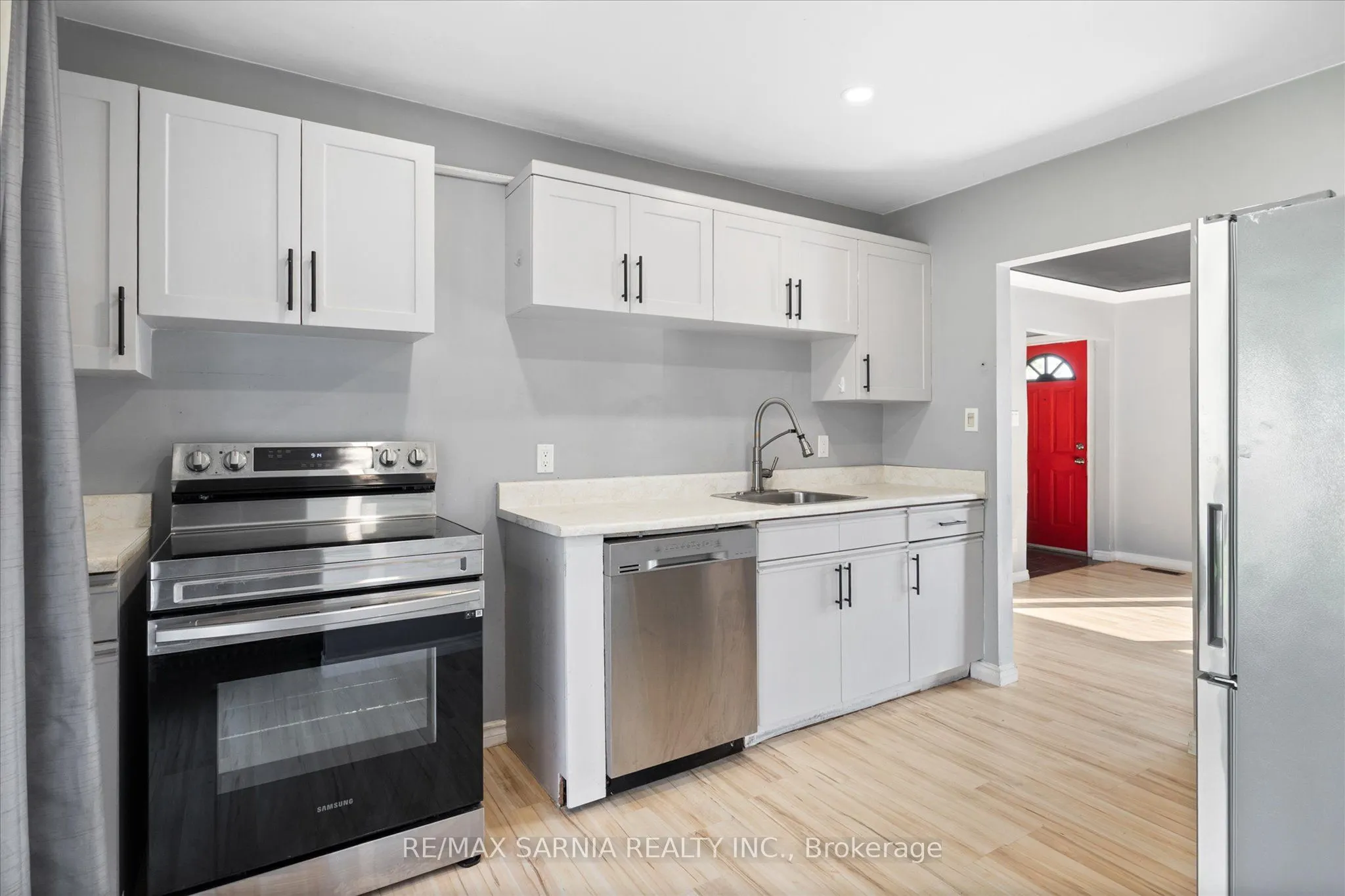 1515 Tourangeau Road