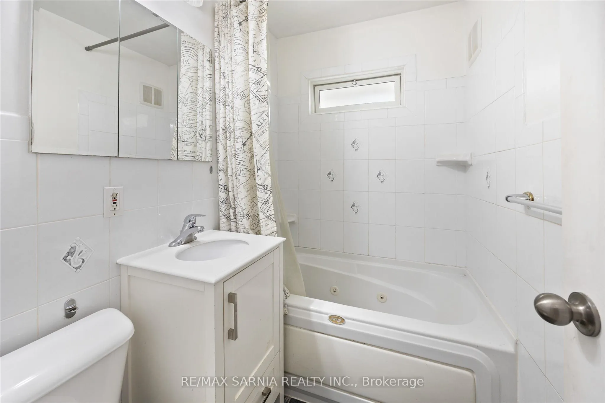 1515 Tourangeau Road
