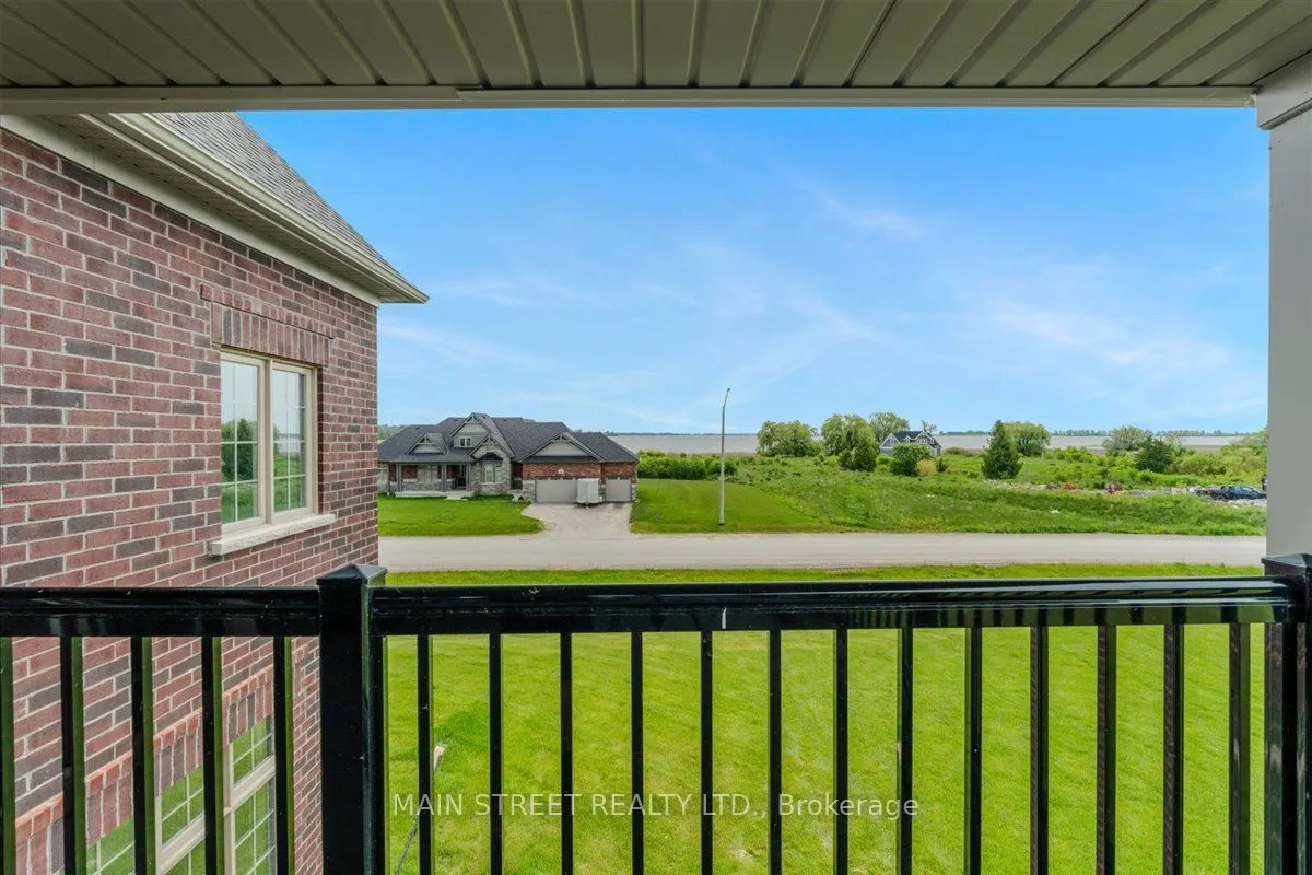 2 Bay Vista Gate