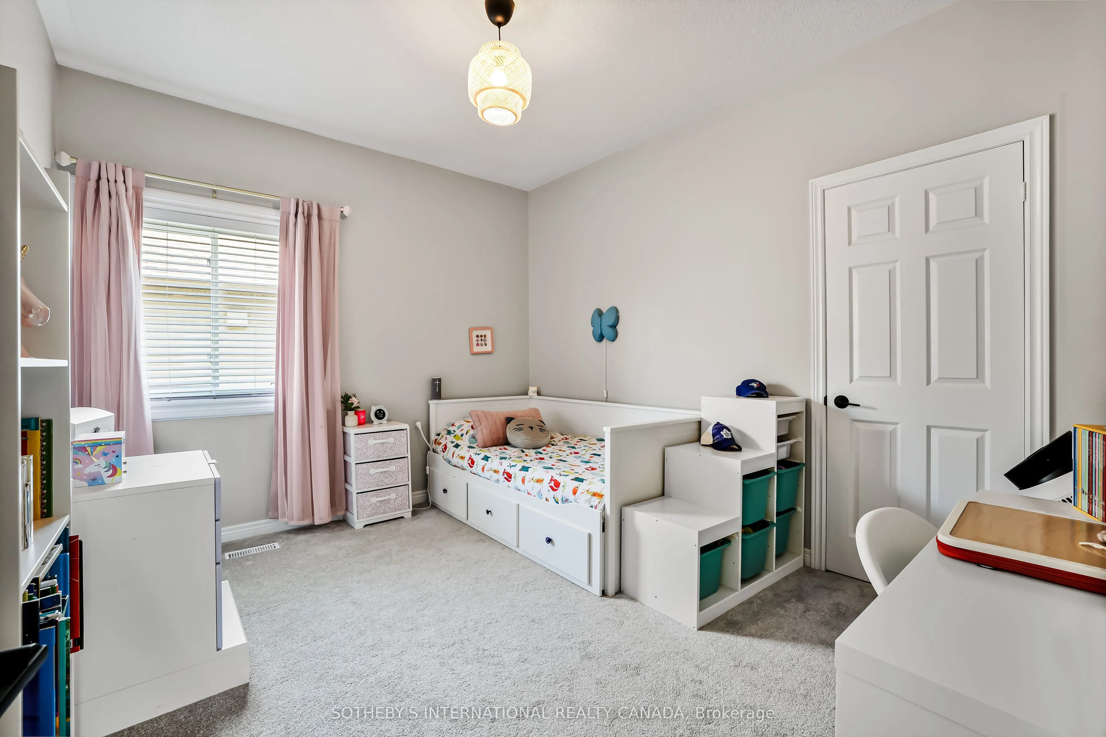 2 Rapley Boulevard