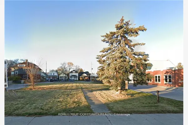 1567 Ouellette Avenue