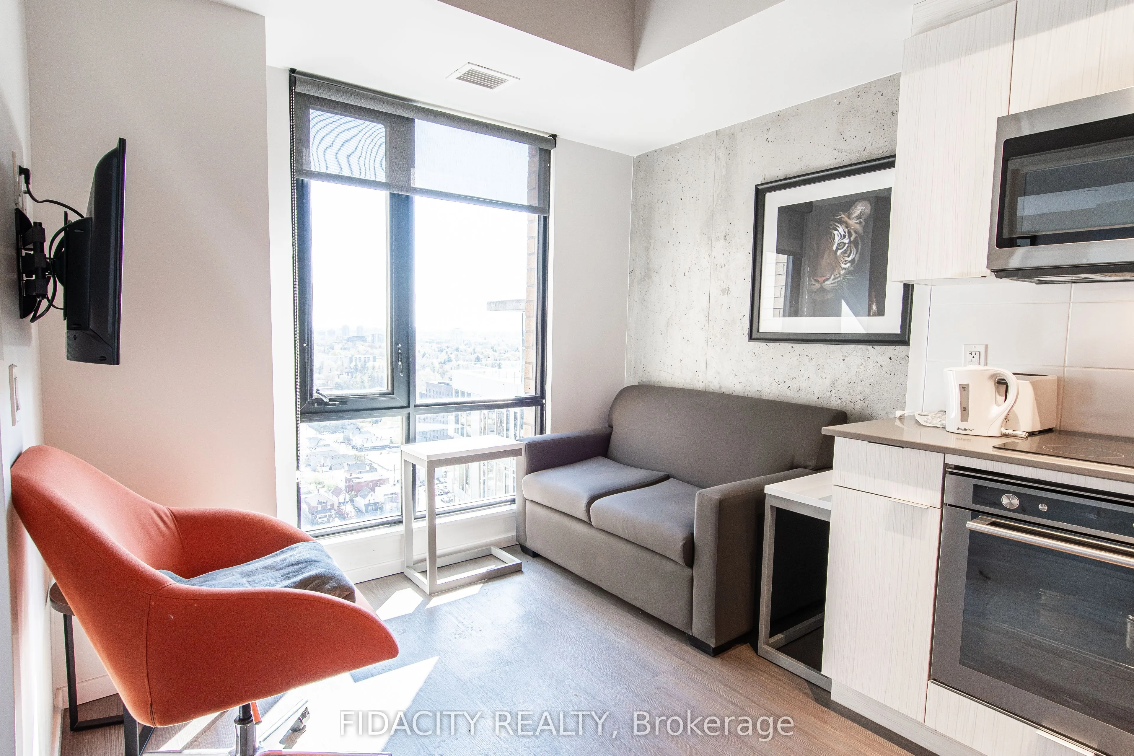 105 Champagne Avenue S #2912