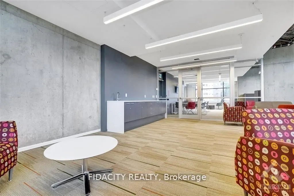 105 Champagne Avenue S #2912
