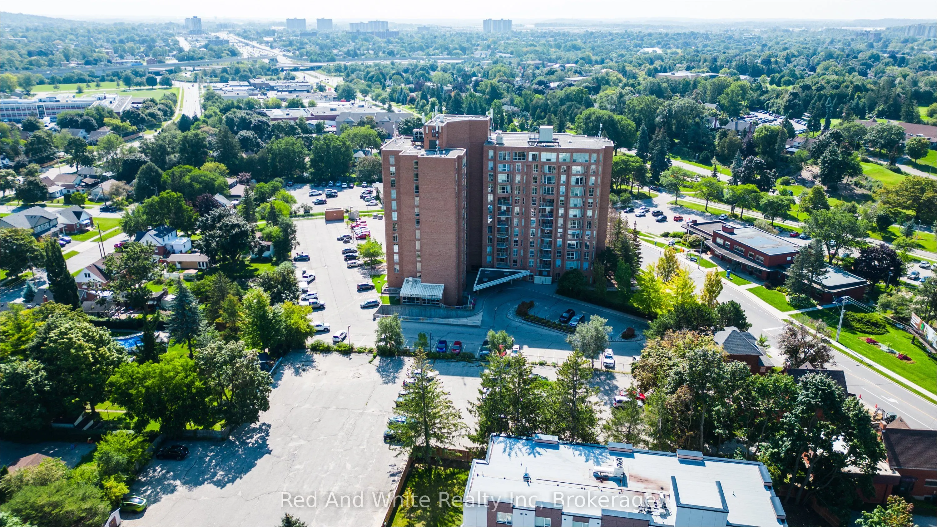 1414 King Street E #802