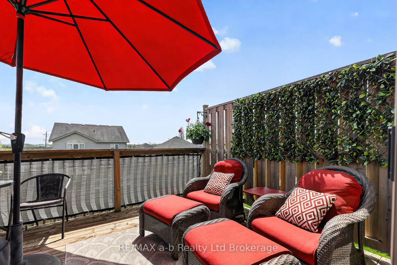 175 INGERSOLL Street N #28