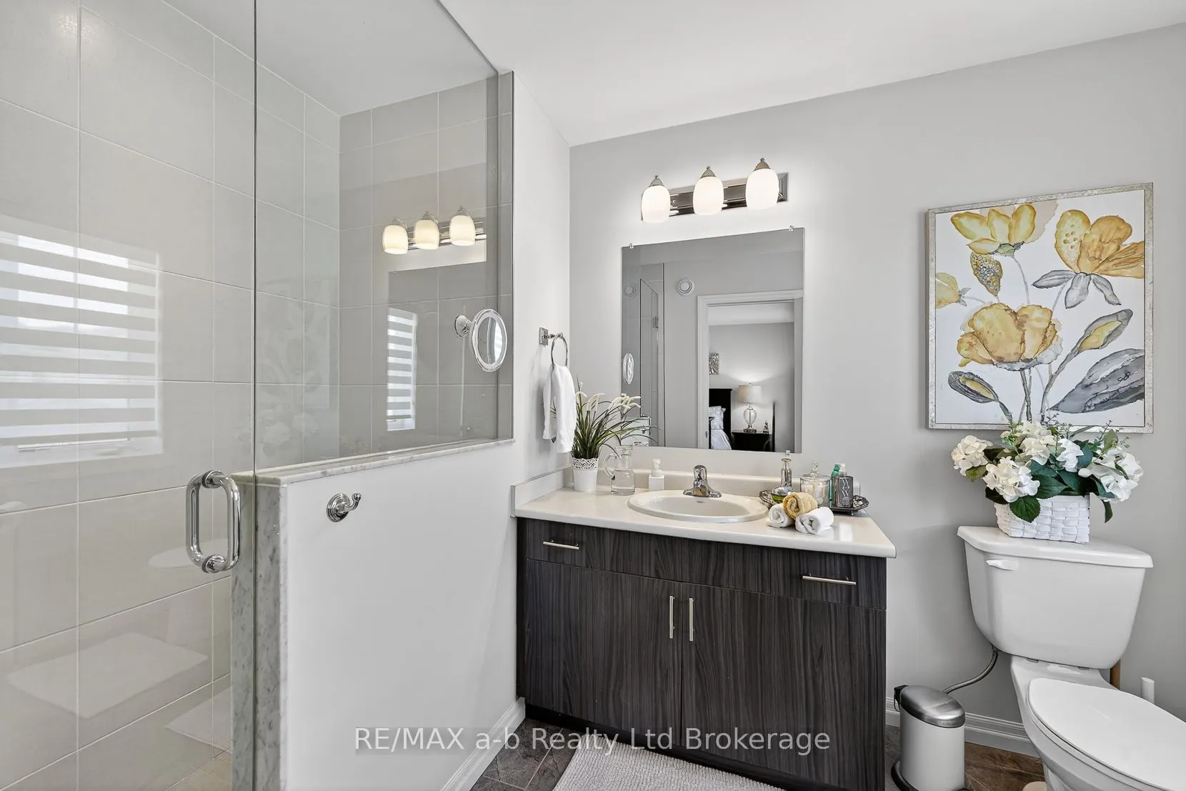 175 INGERSOLL Street N #28