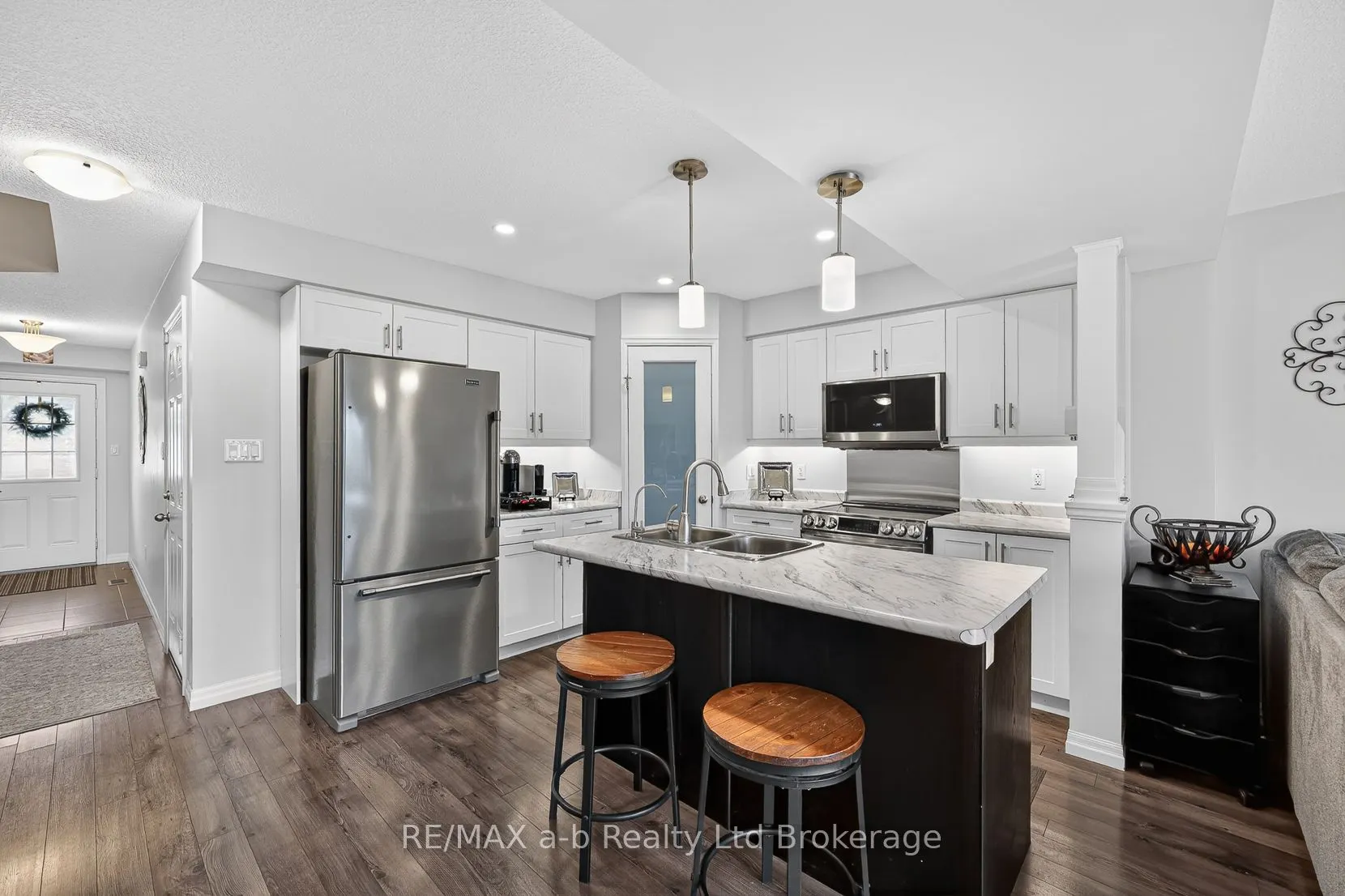 175 INGERSOLL Street N #28