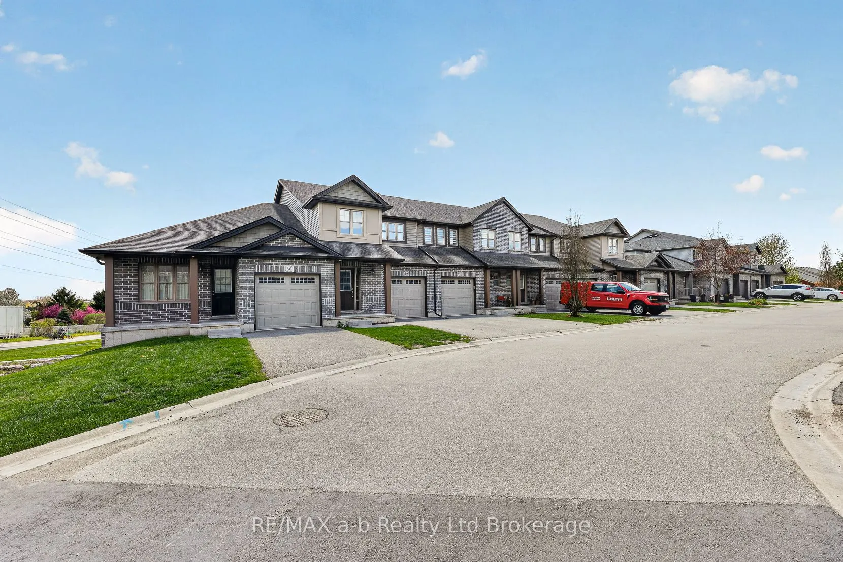 175 INGERSOLL Street N #28