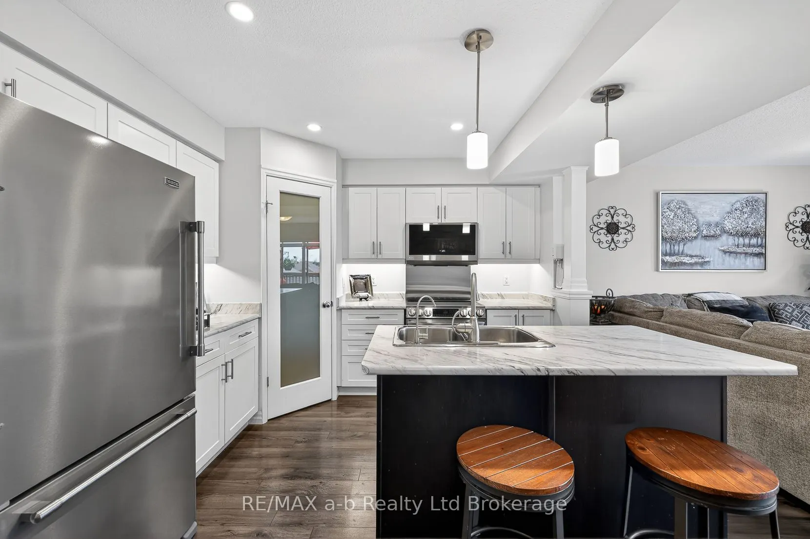 175 INGERSOLL Street N #28
