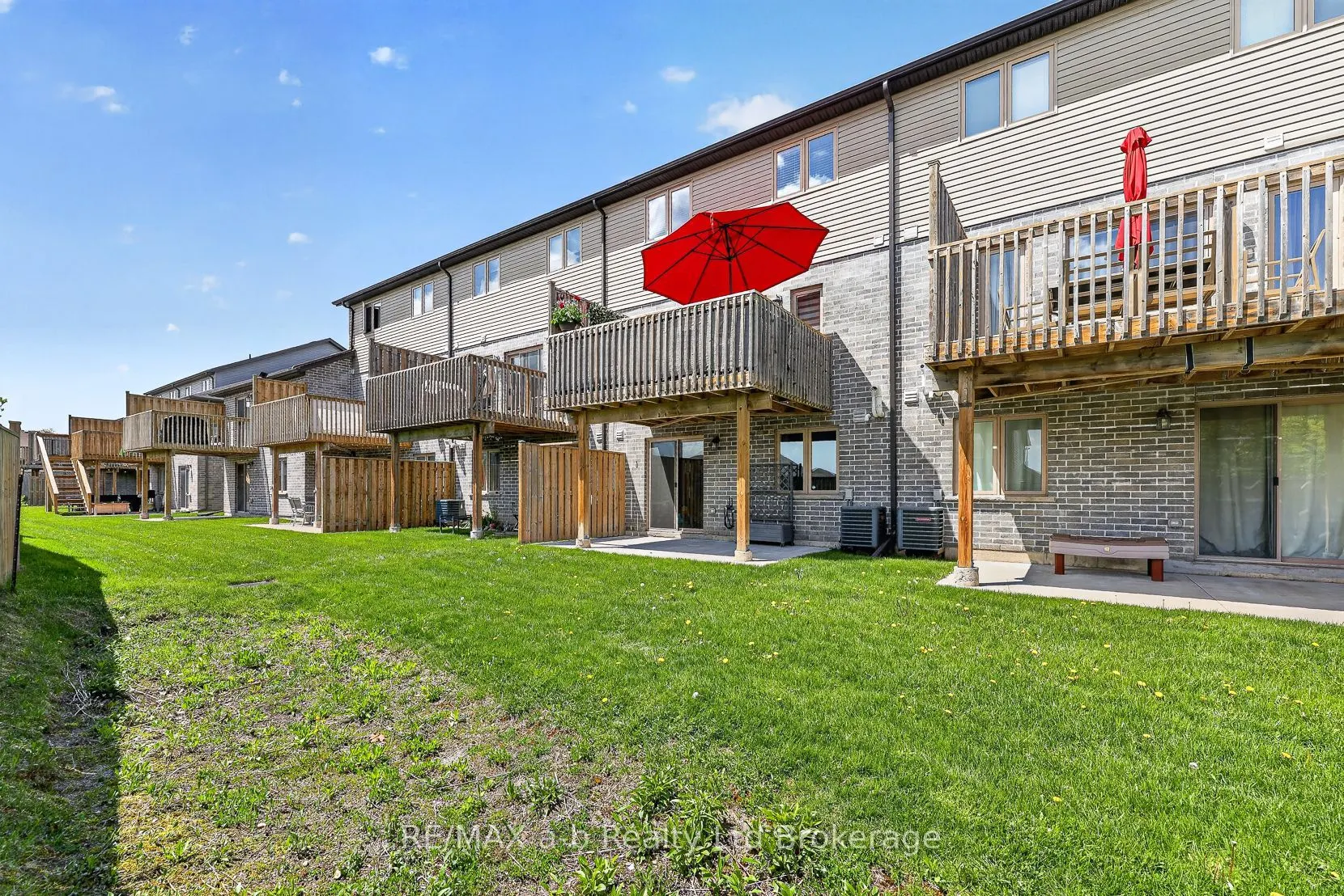175 INGERSOLL Street N #28