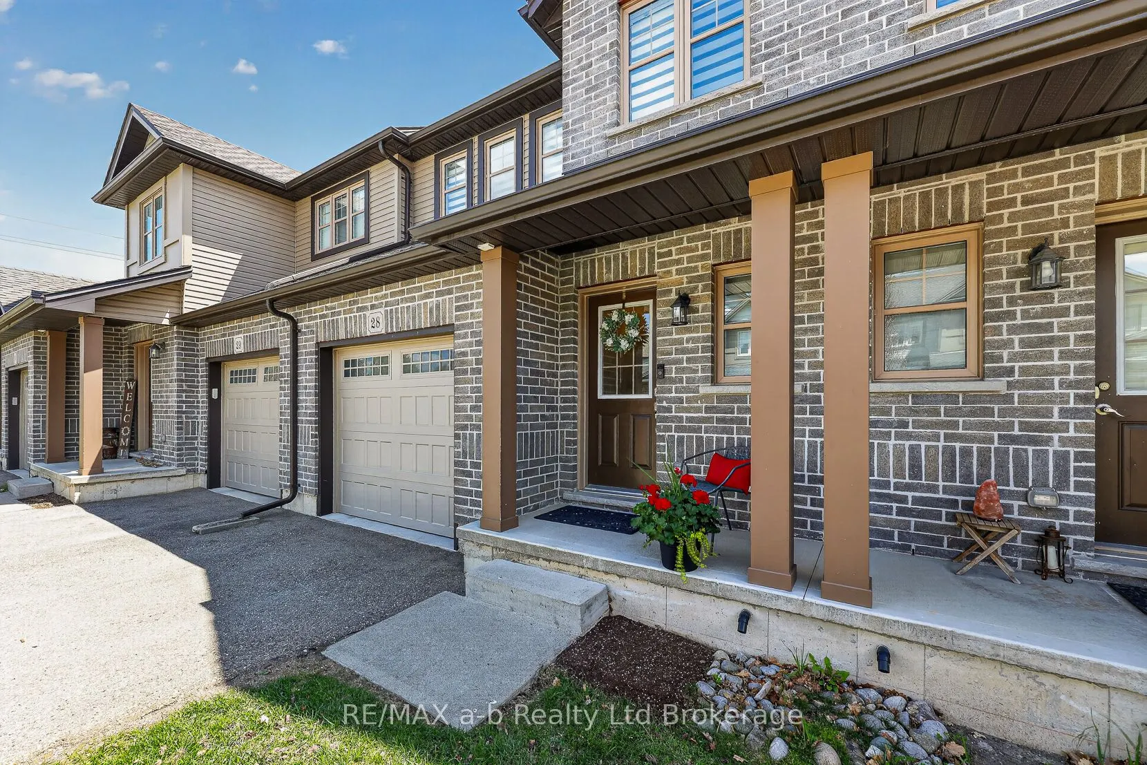 175 INGERSOLL Street N #28