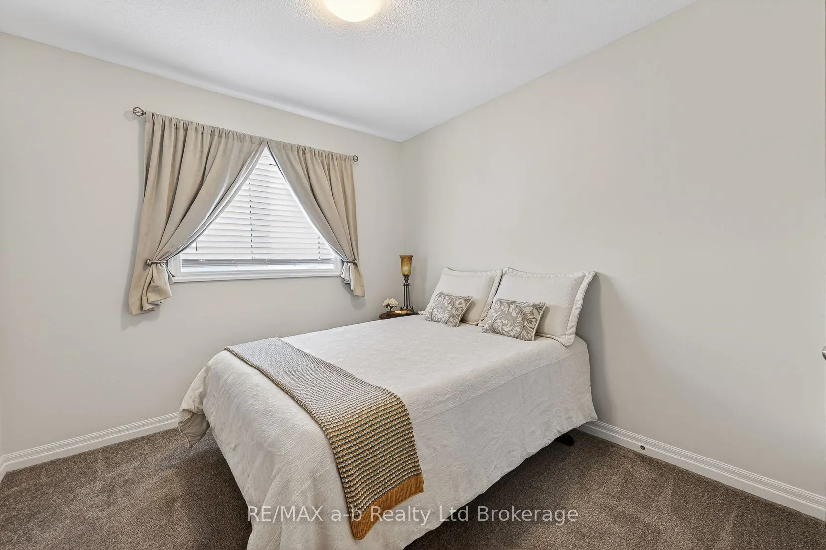 175 INGERSOLL Street N #28