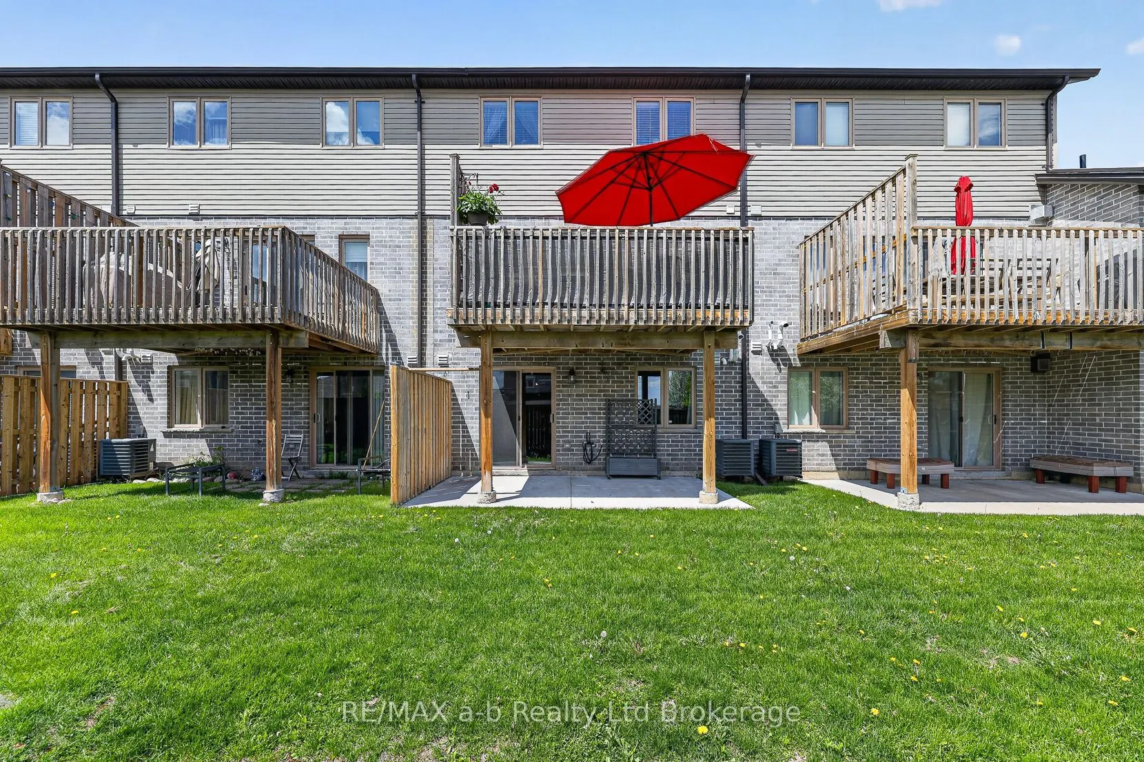 175 INGERSOLL Street N #28