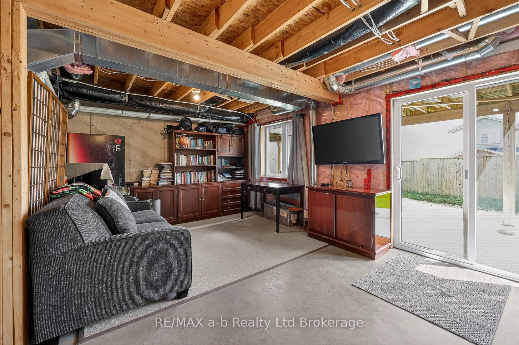 175 INGERSOLL Street N #28