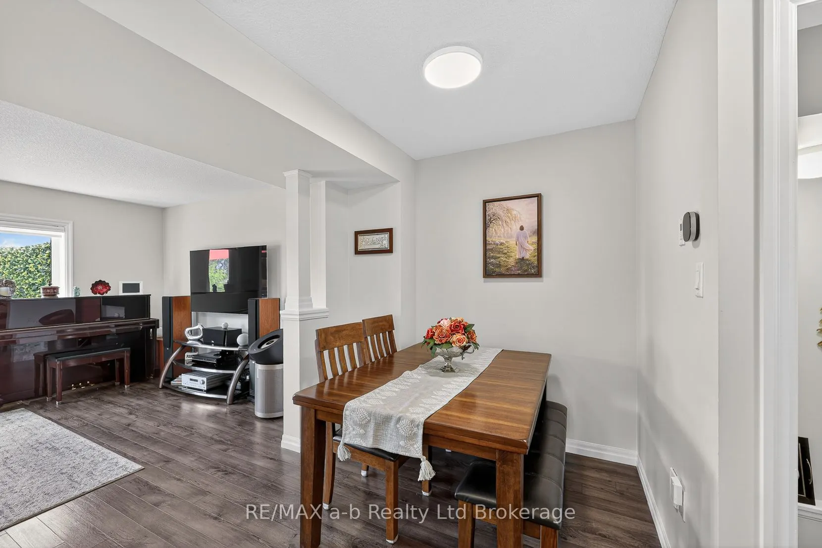 175 INGERSOLL Street N #28
