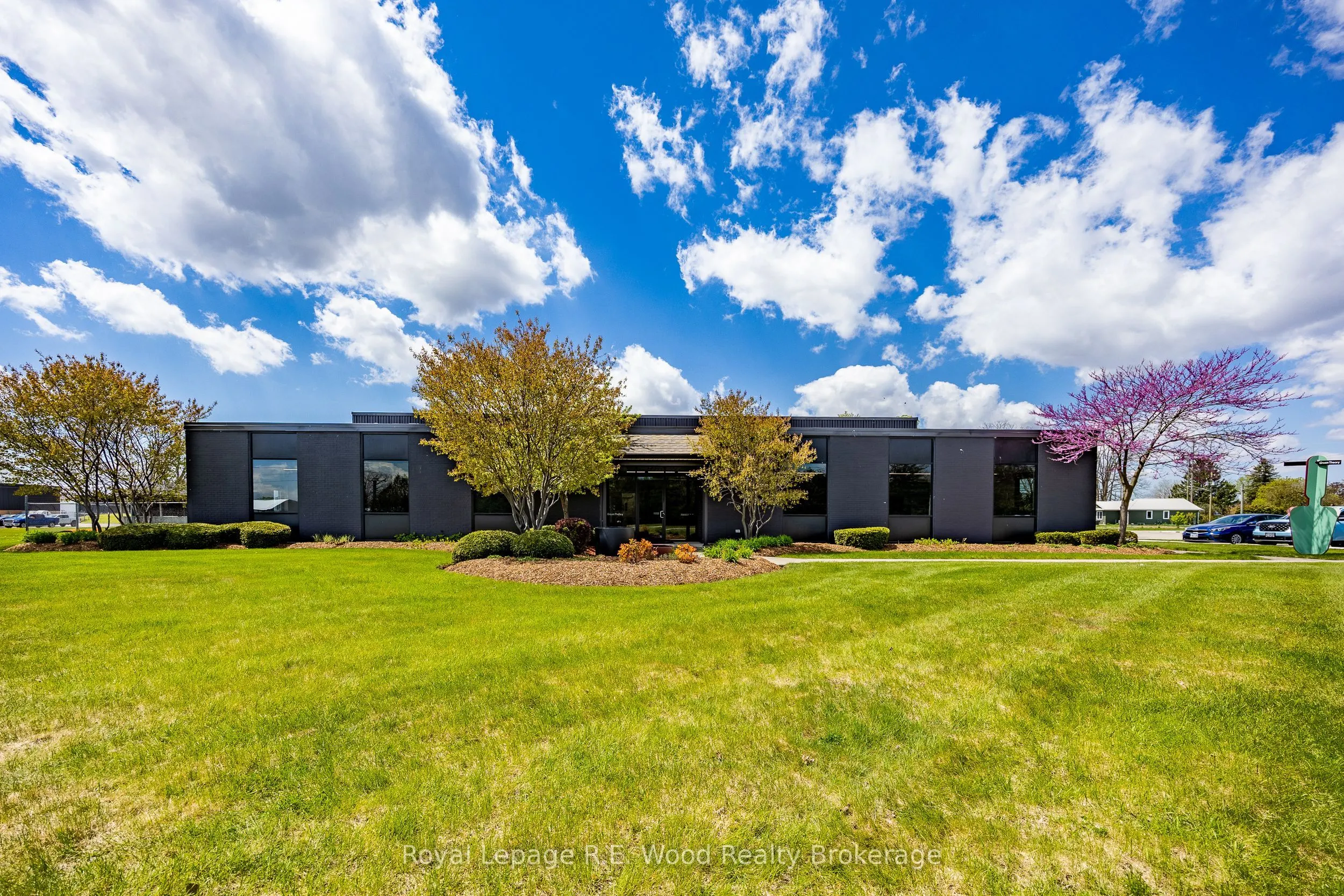 1523 Bell Mill Side Road