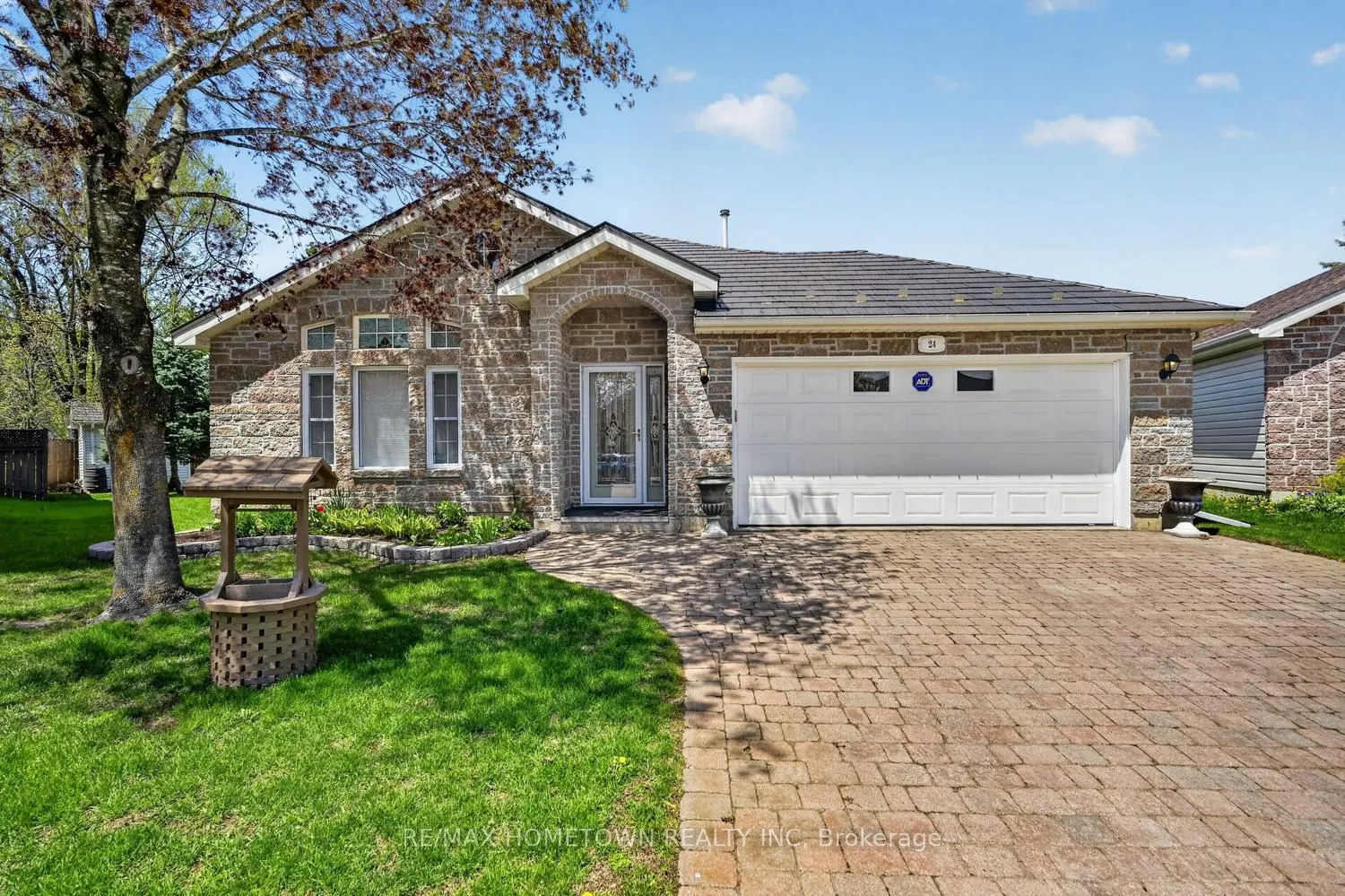 24 Regency Place
