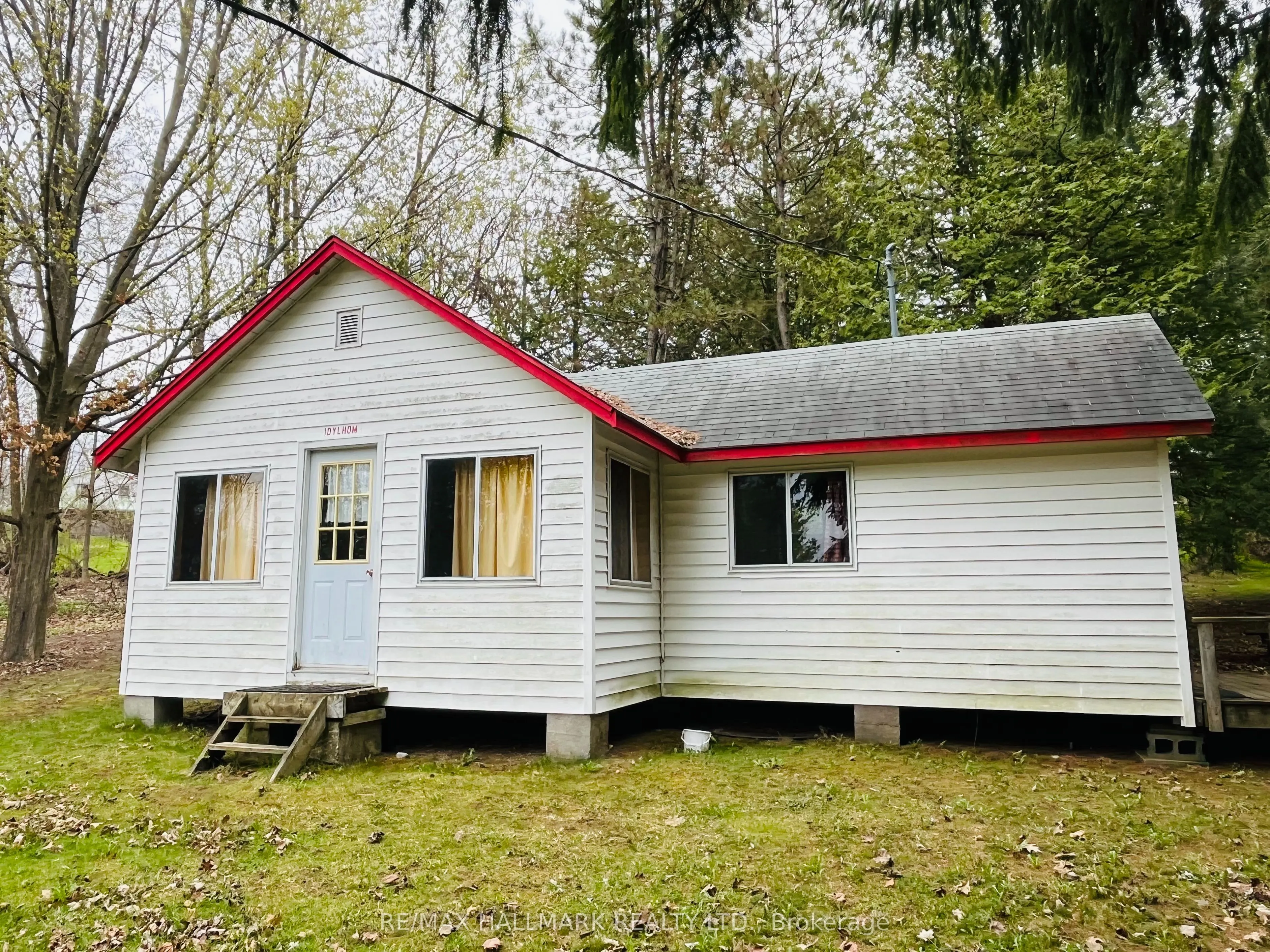 449 Island View Road #103