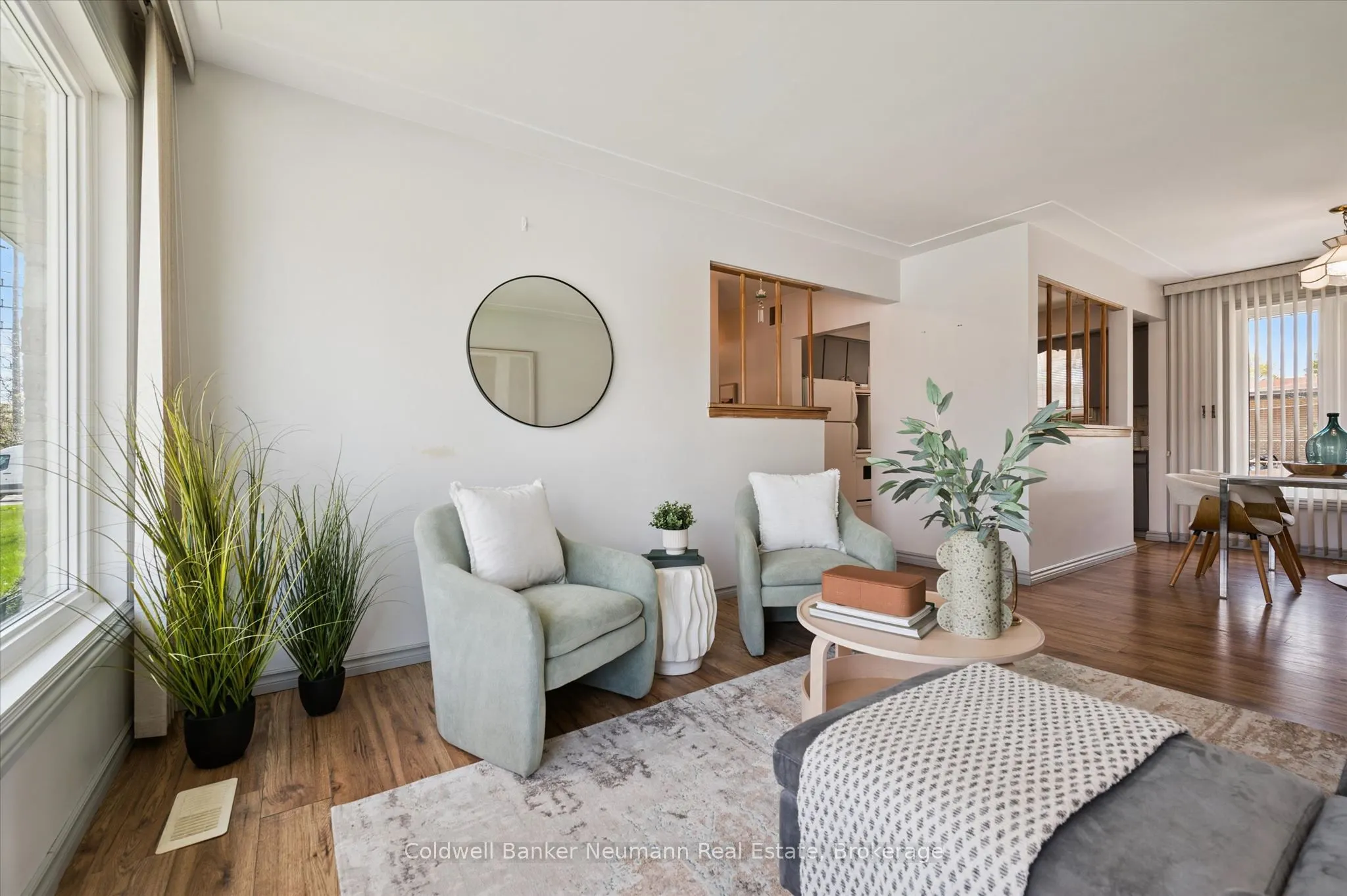92 Victoria Road N