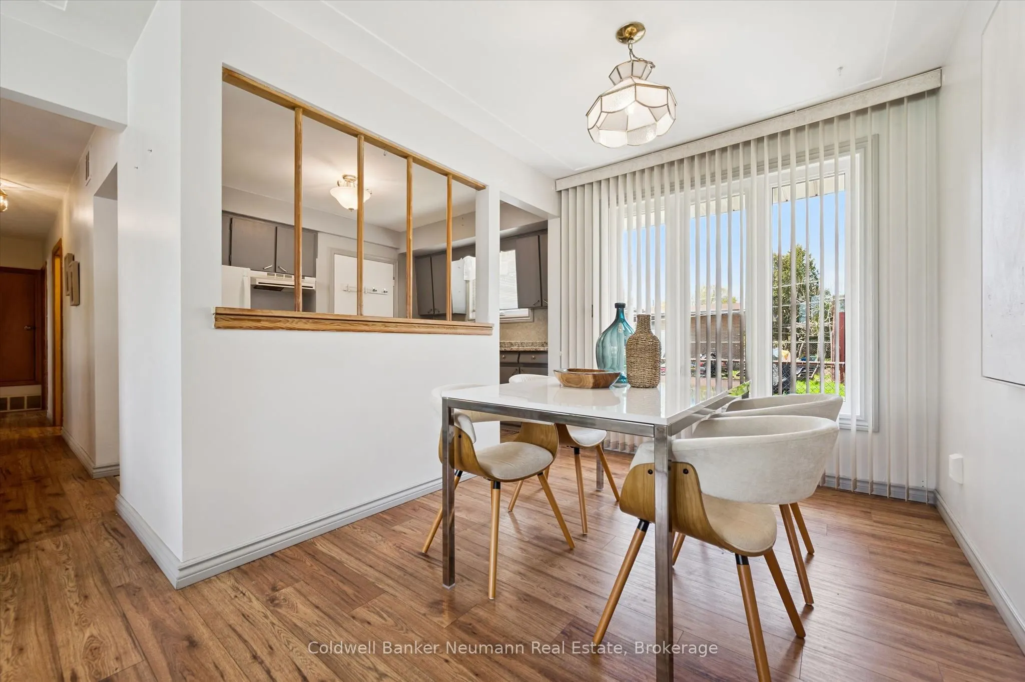 92 Victoria Road N