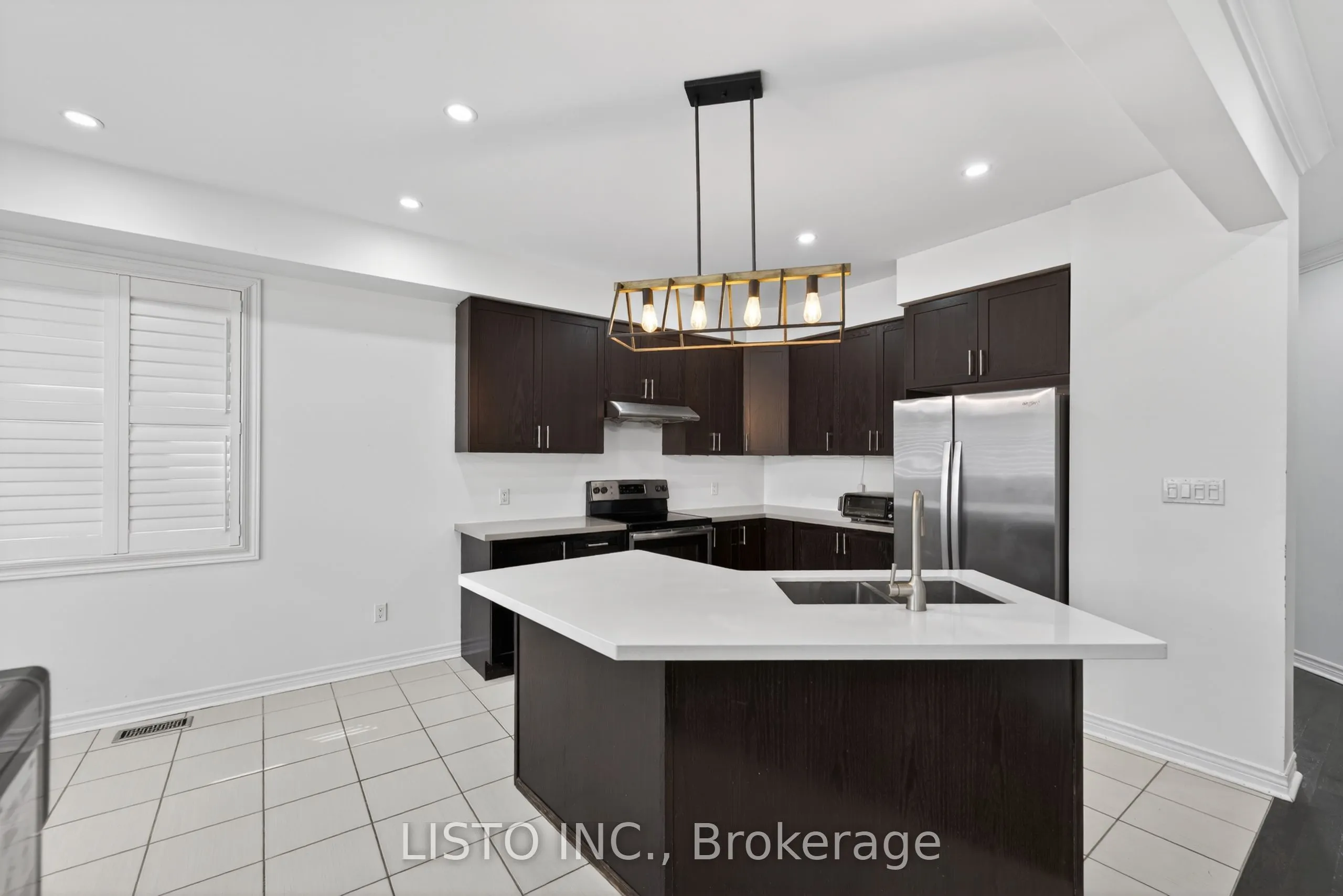 15 Primeau Crescent