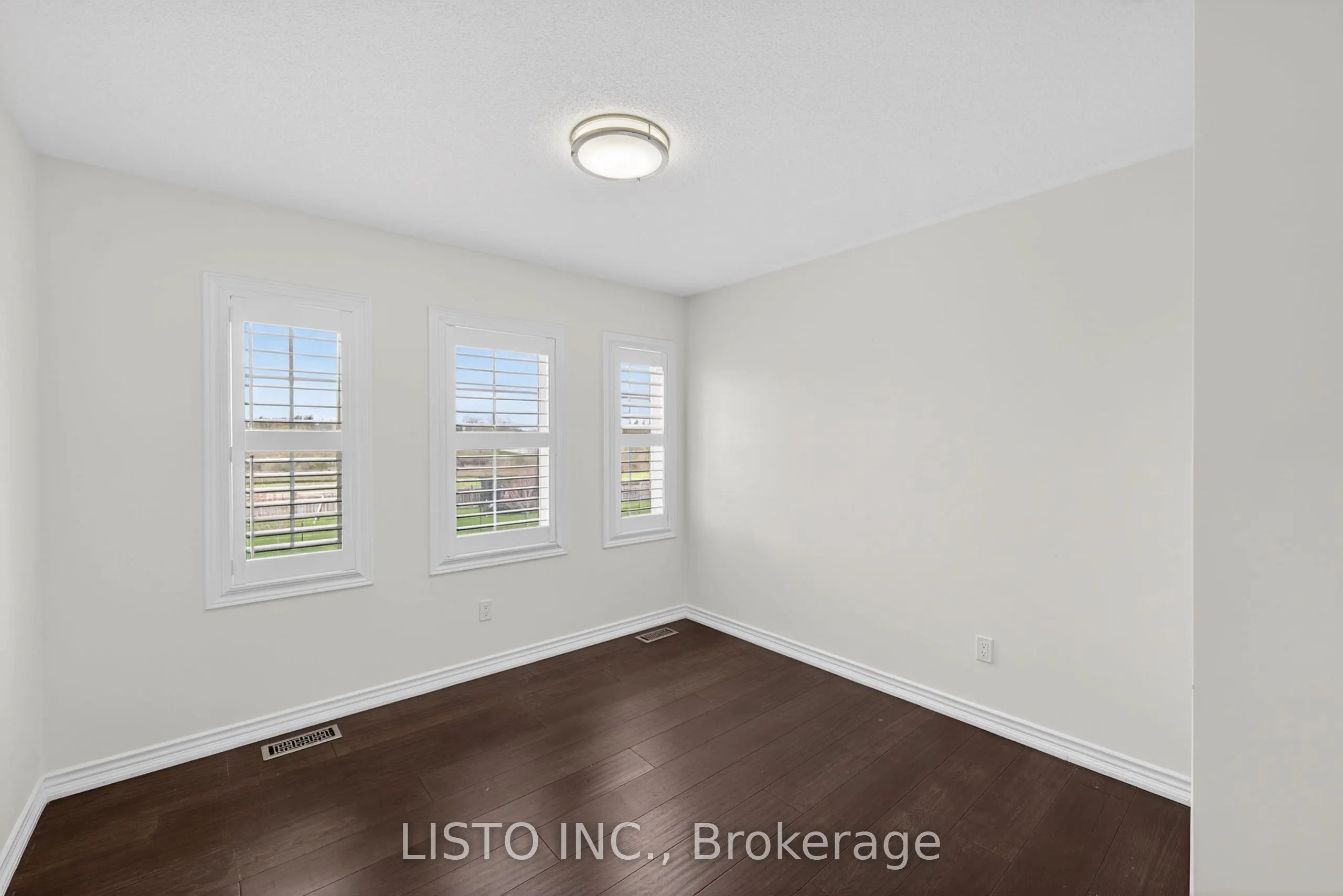 15 Primeau Crescent