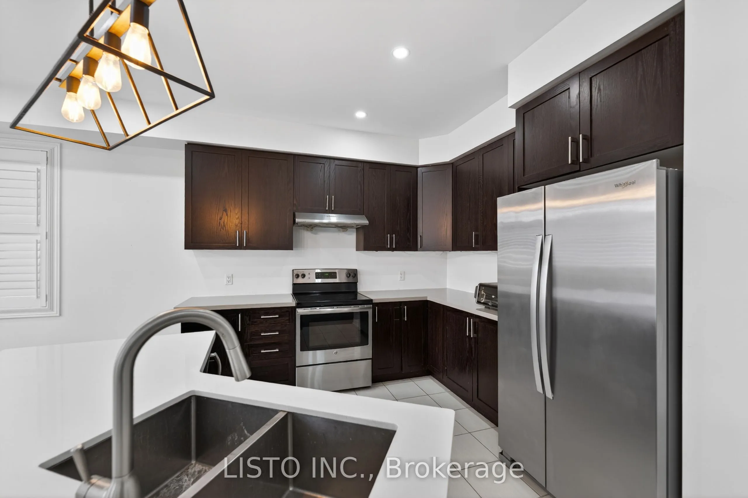 15 Primeau Crescent