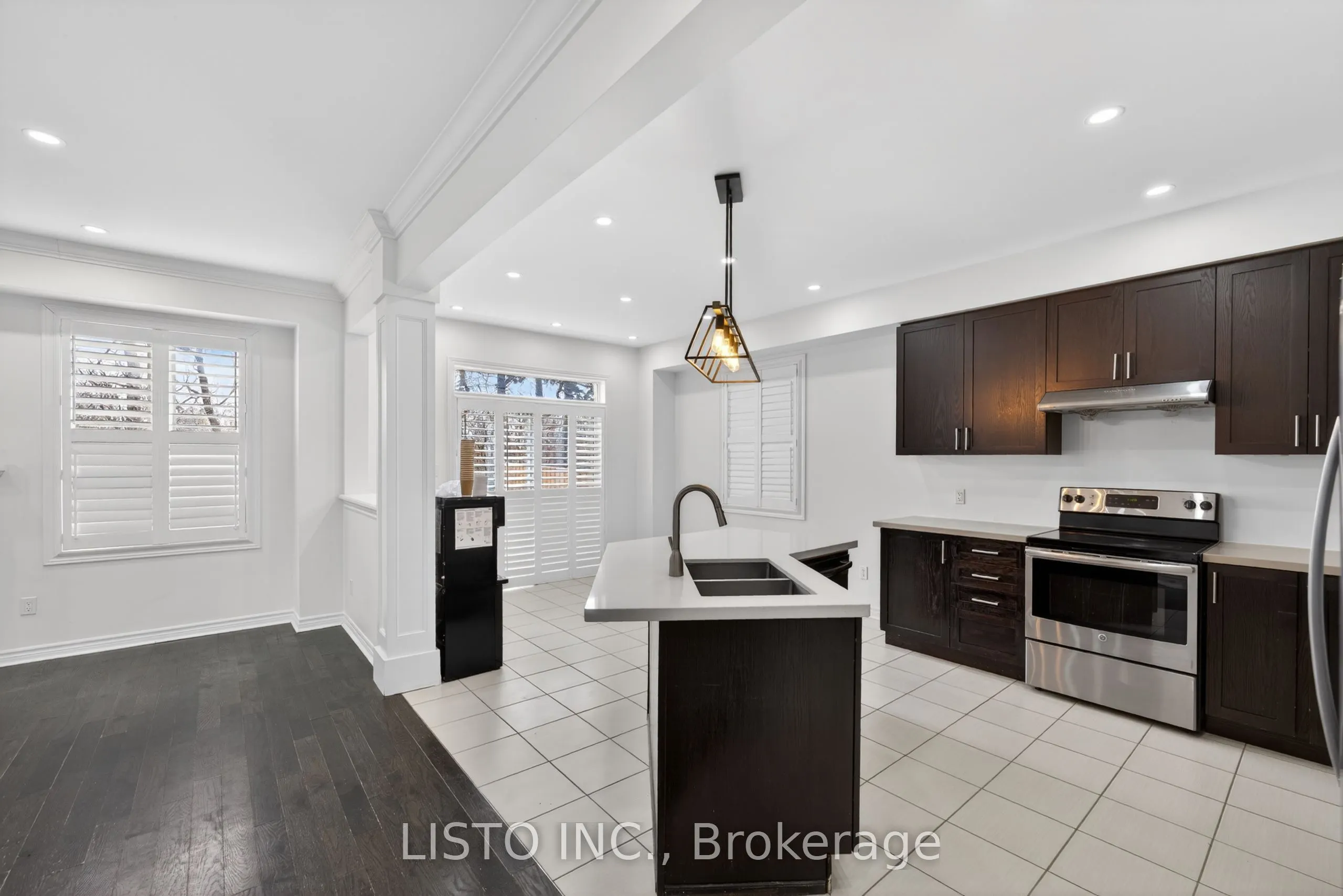 15 Primeau Crescent