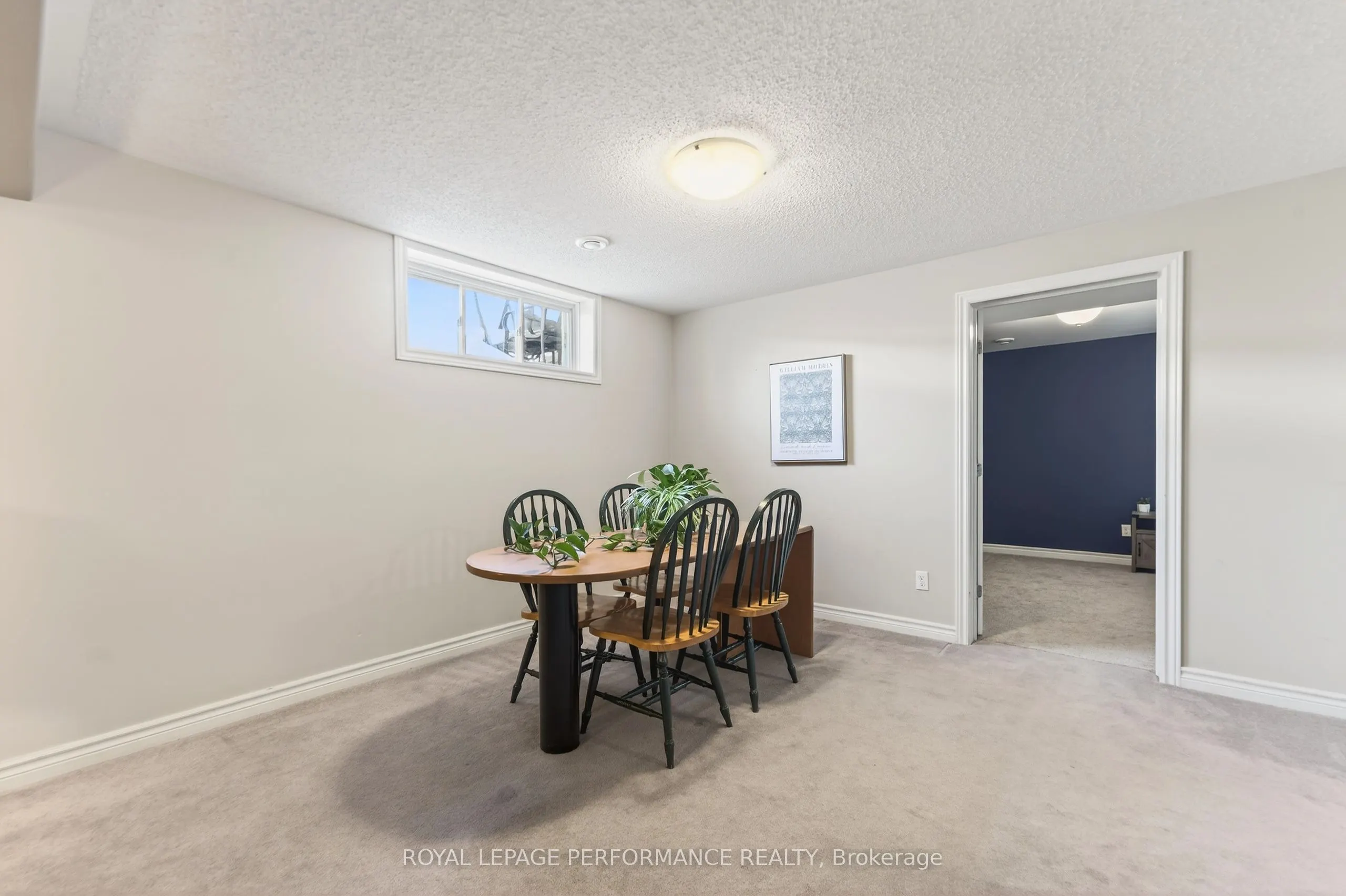 639 Robert Hill Street