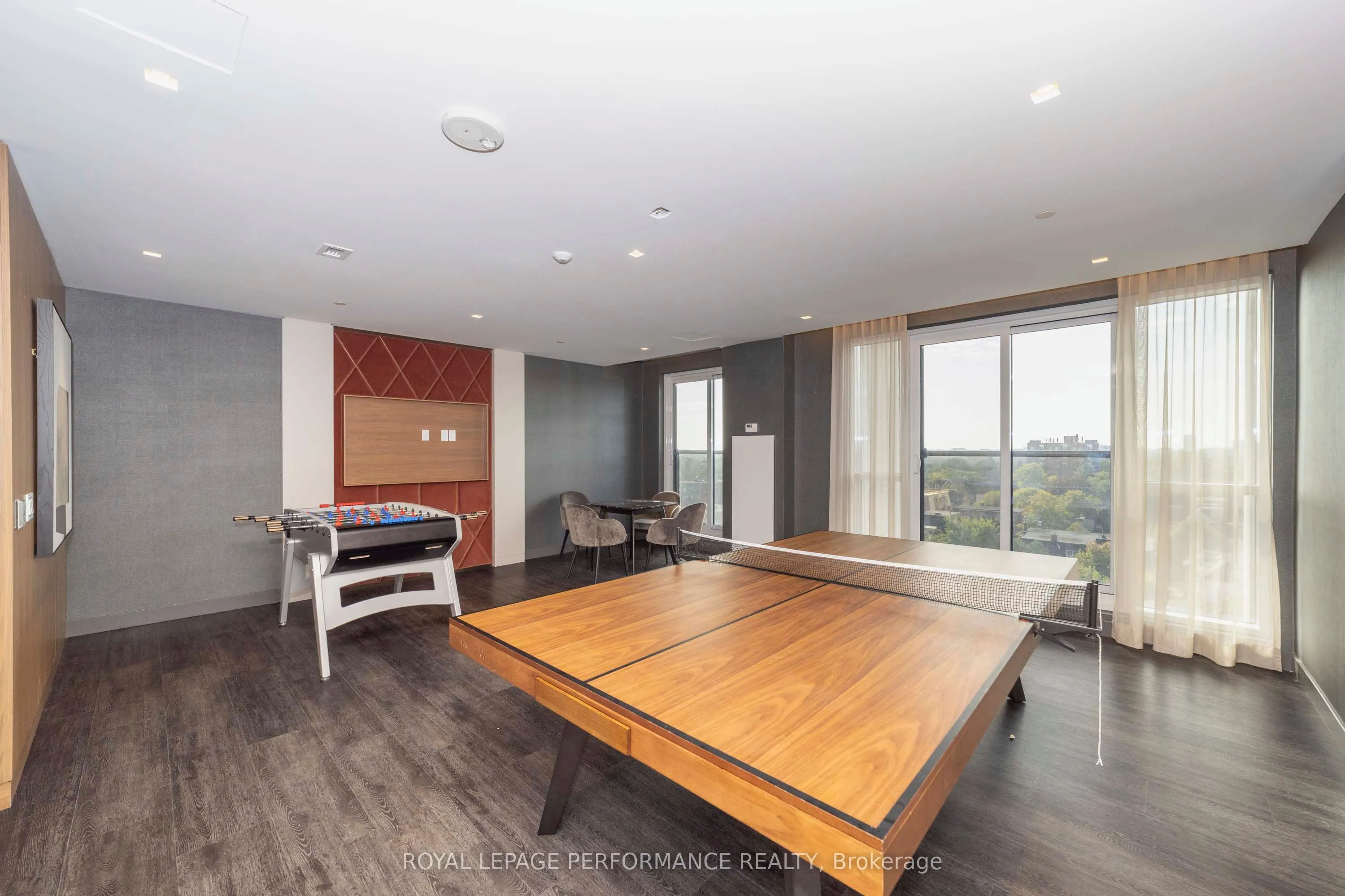 560 Rideau Street #517
