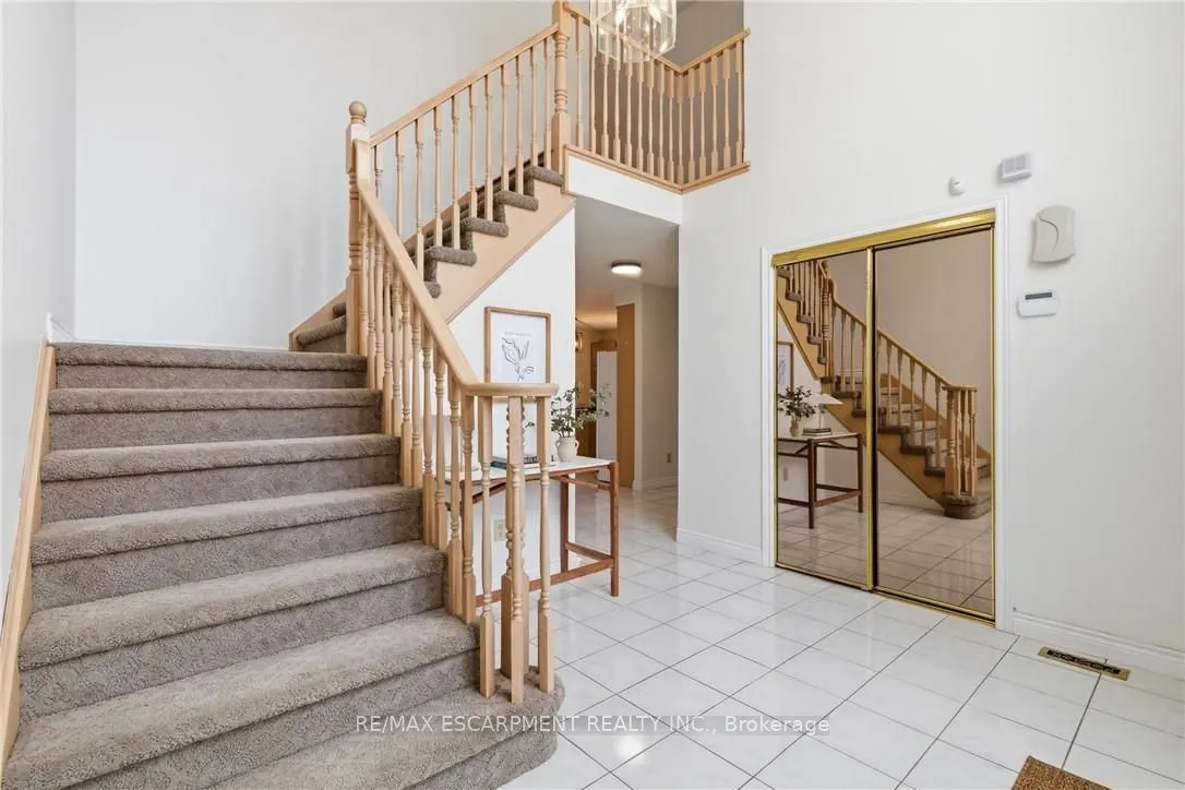 12 Sumner Crescent
