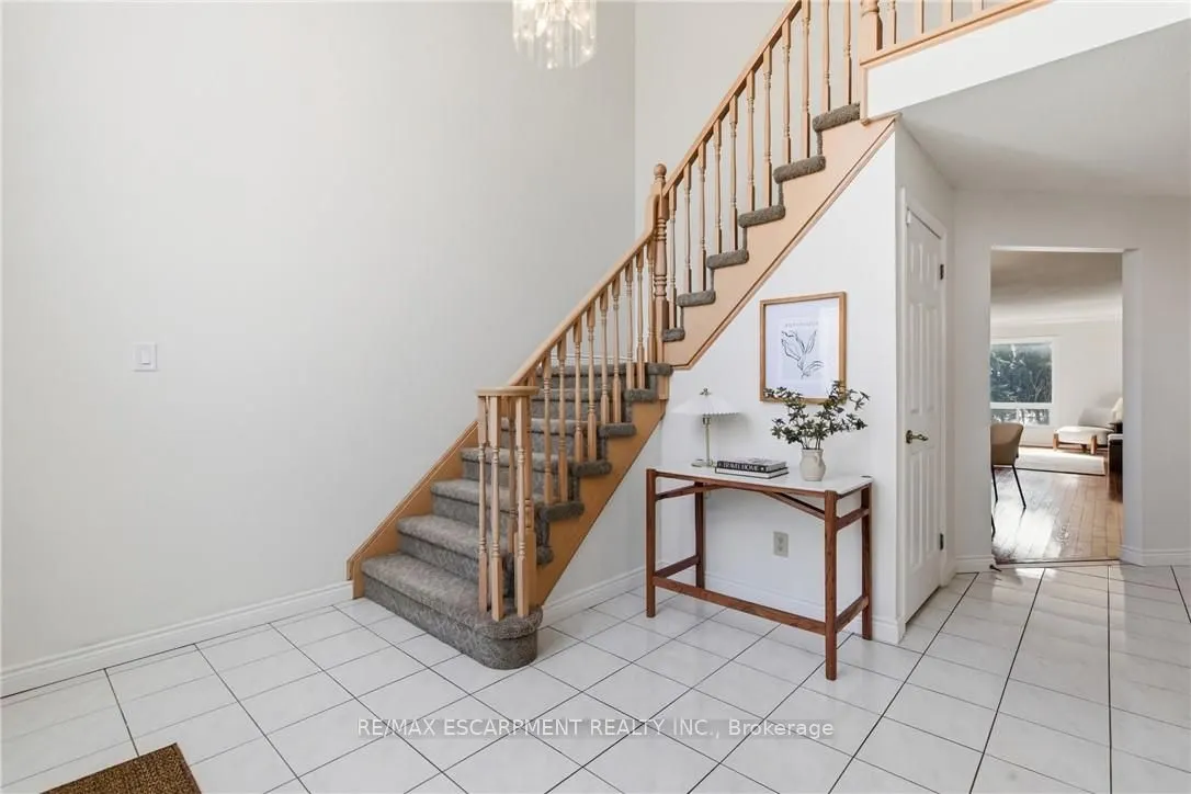 12 Sumner Crescent