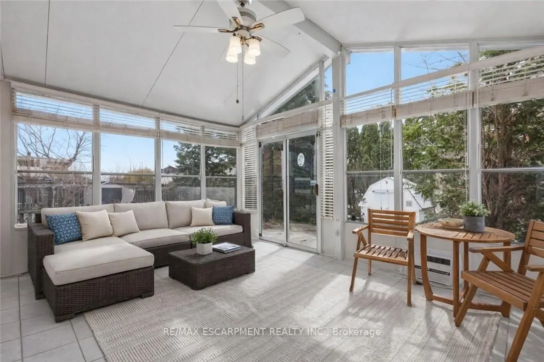 12 Sumner Crescent