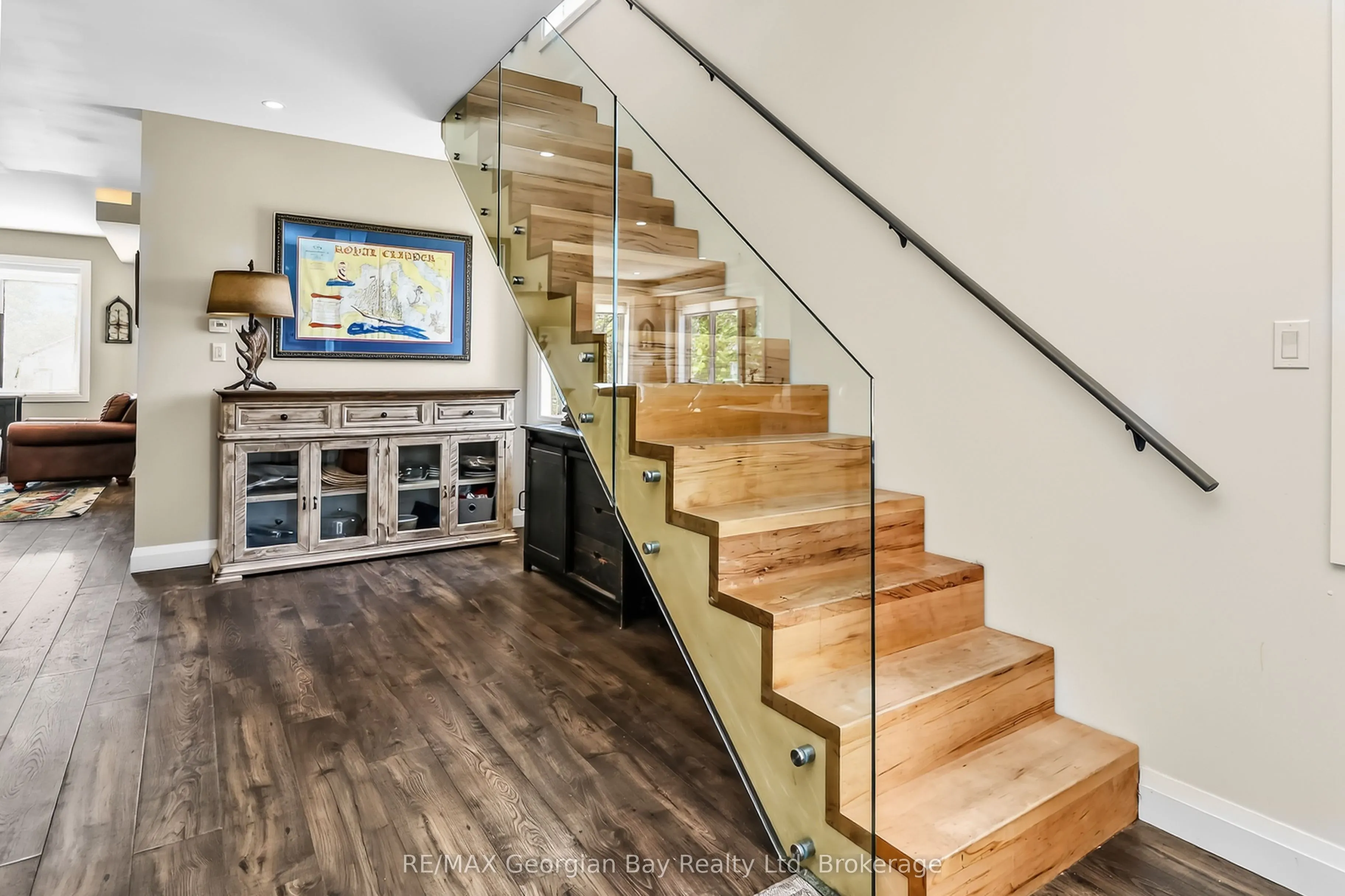 1432 HONEY HARBOUR Road