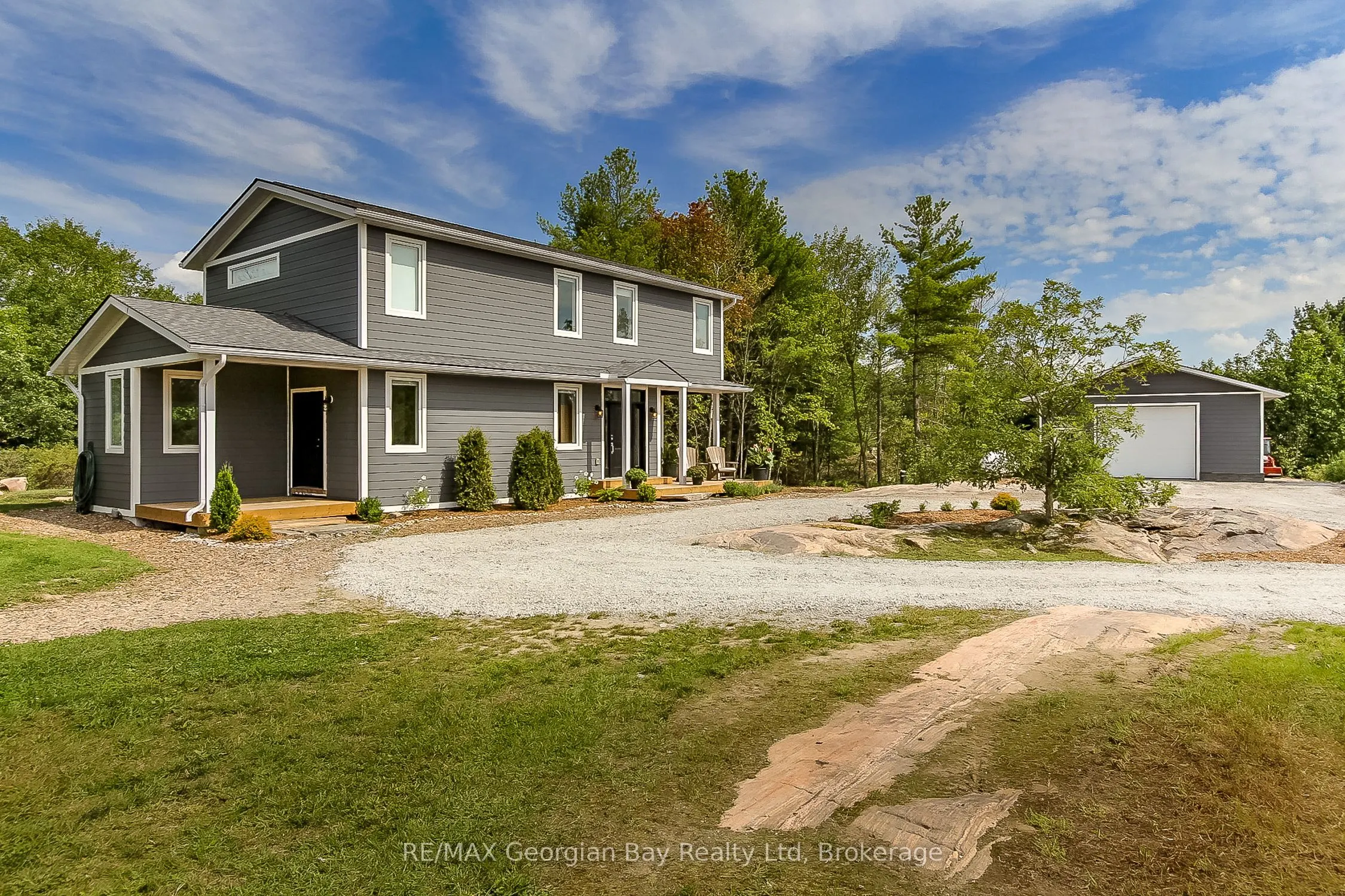 1432 HONEY HARBOUR Road