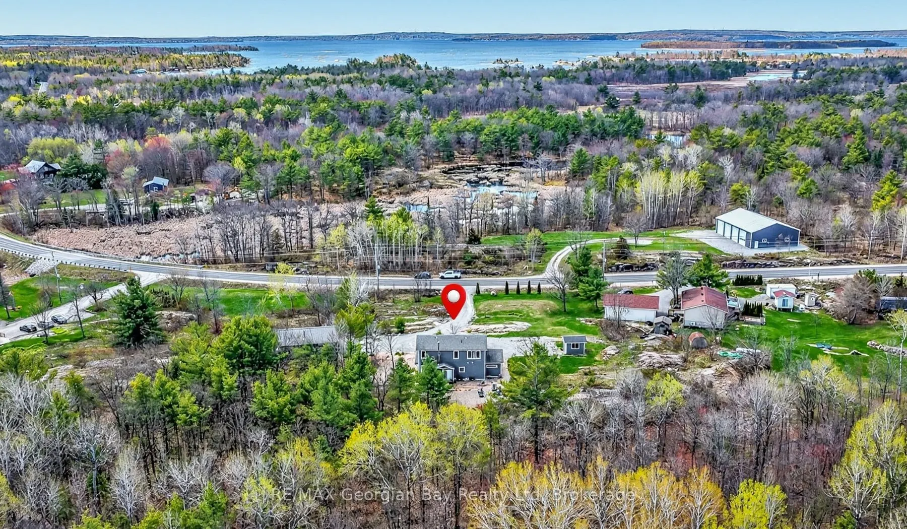1432 HONEY HARBOUR Road