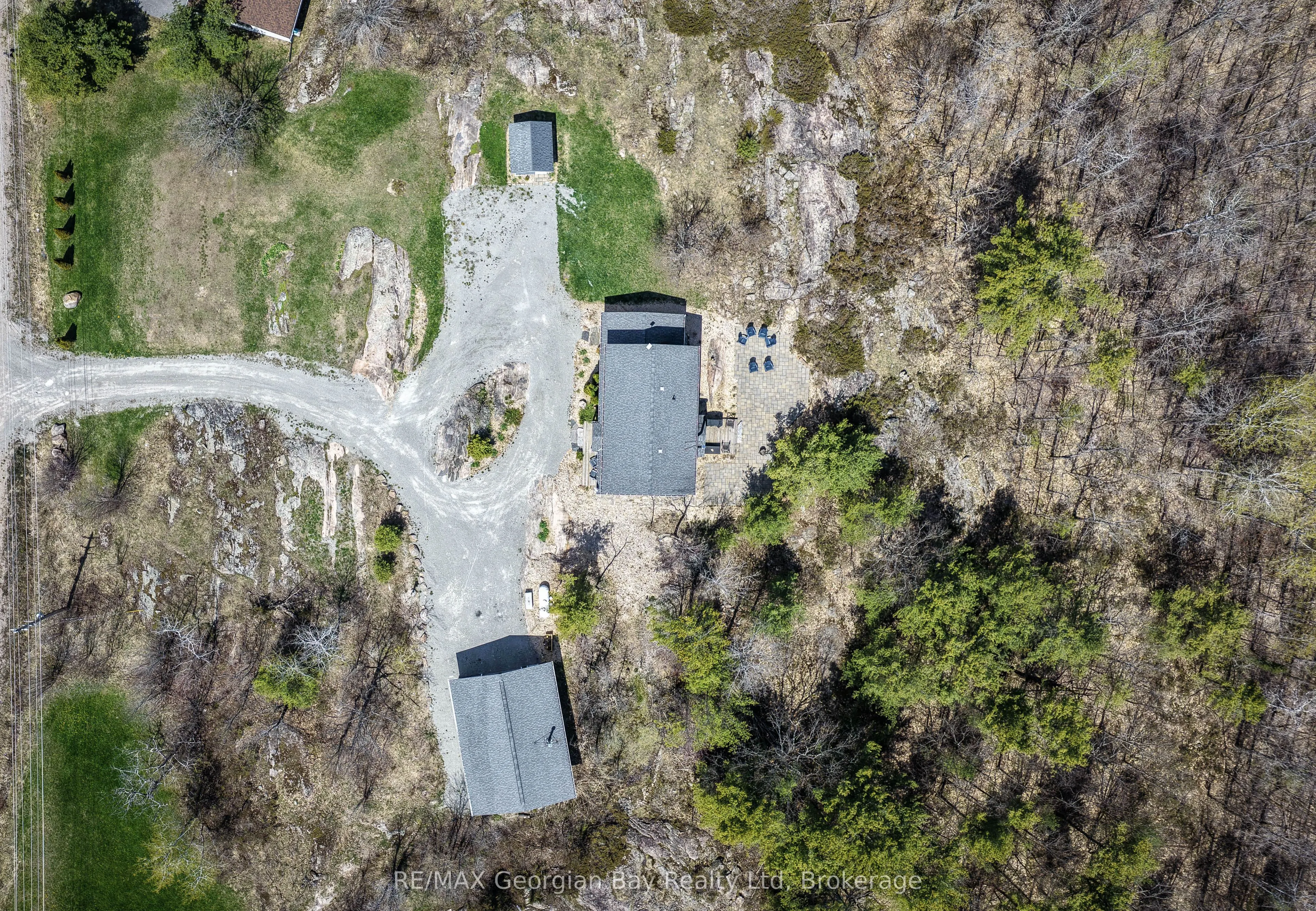 1432 HONEY HARBOUR Road
